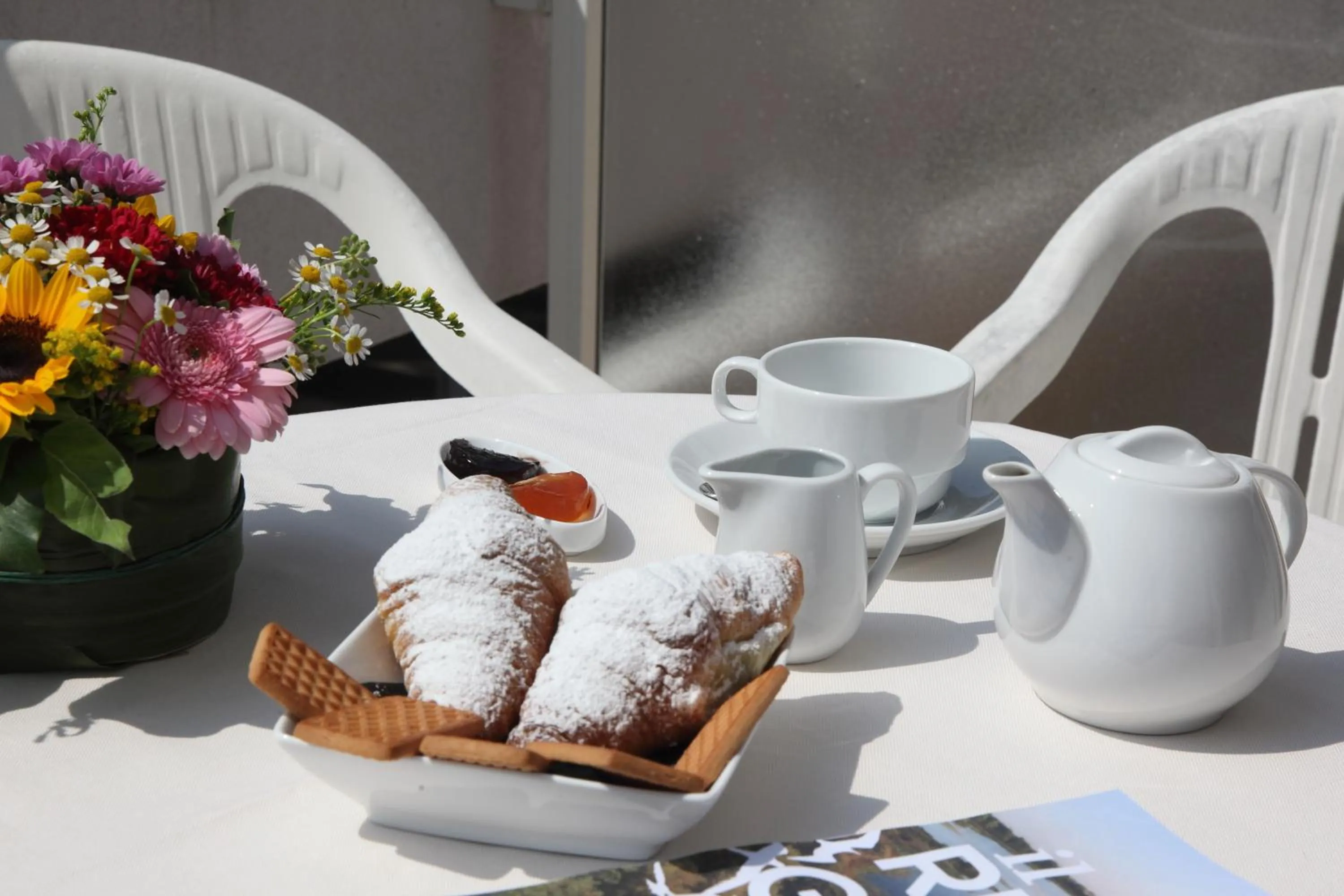 Restaurant/places to eat in Hotel Bettina