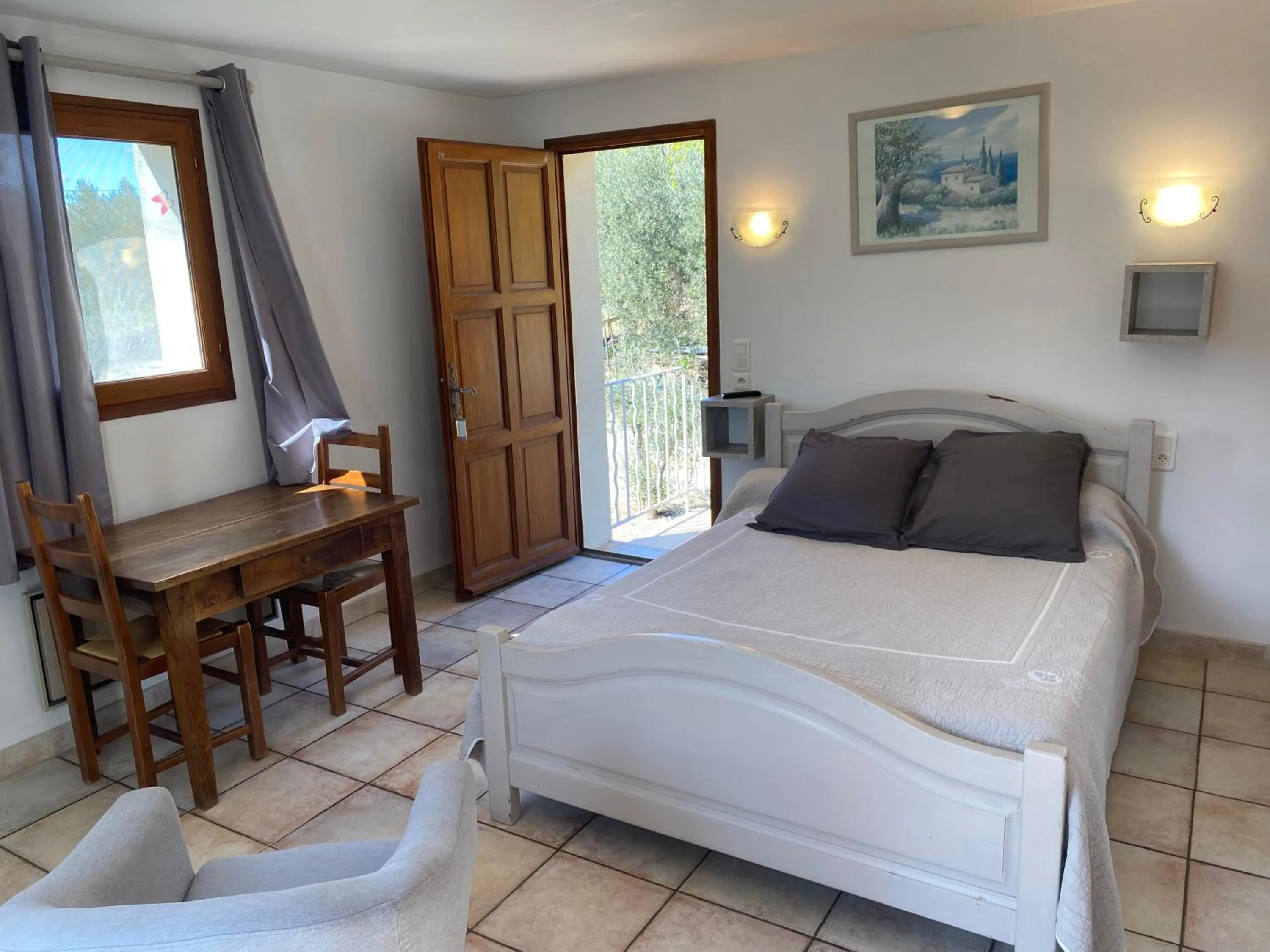 Bed in Chambre une fenêtre sur le Ventoux la Clue