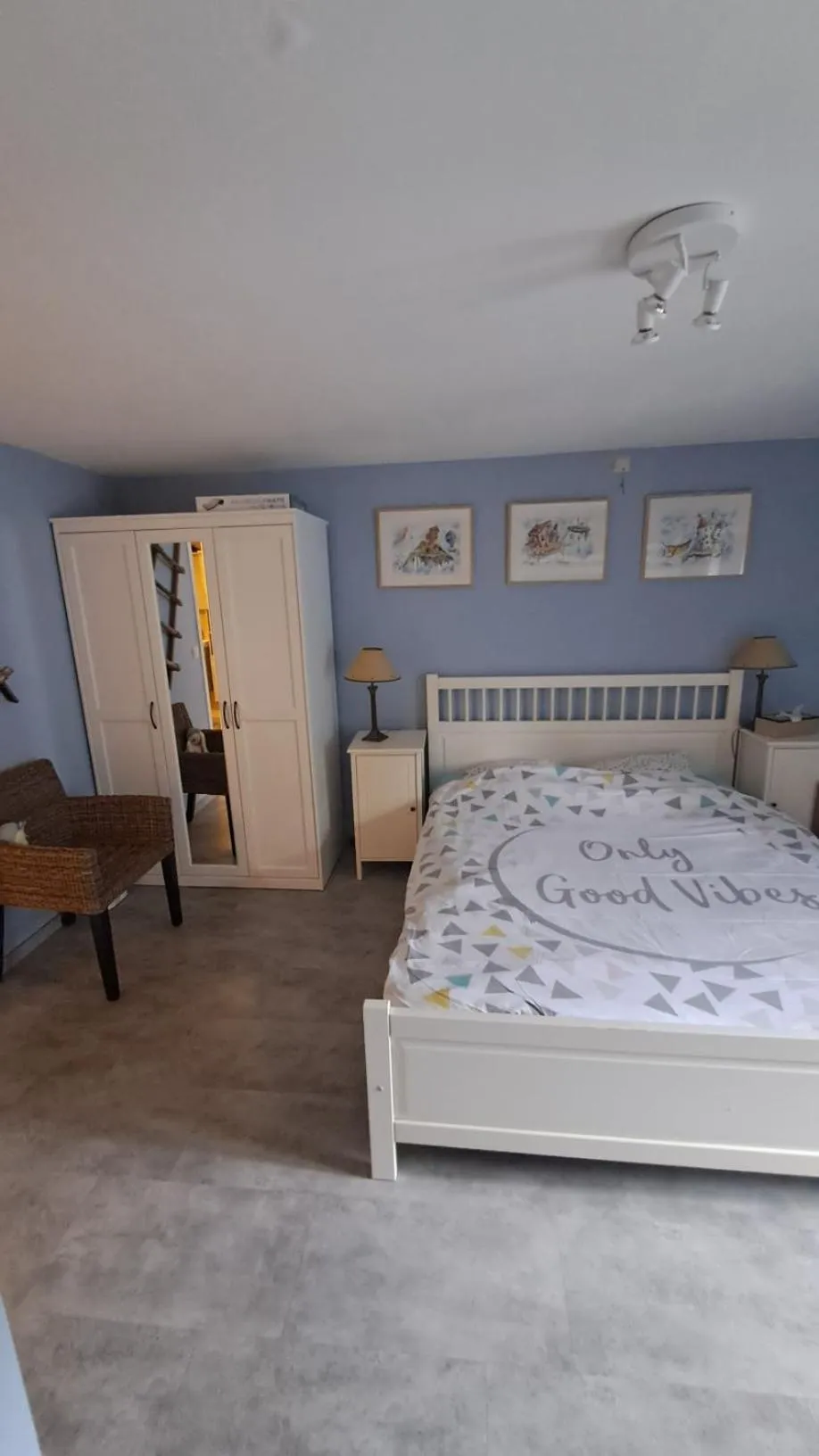 Bed in B&B Aux 10 Clefs