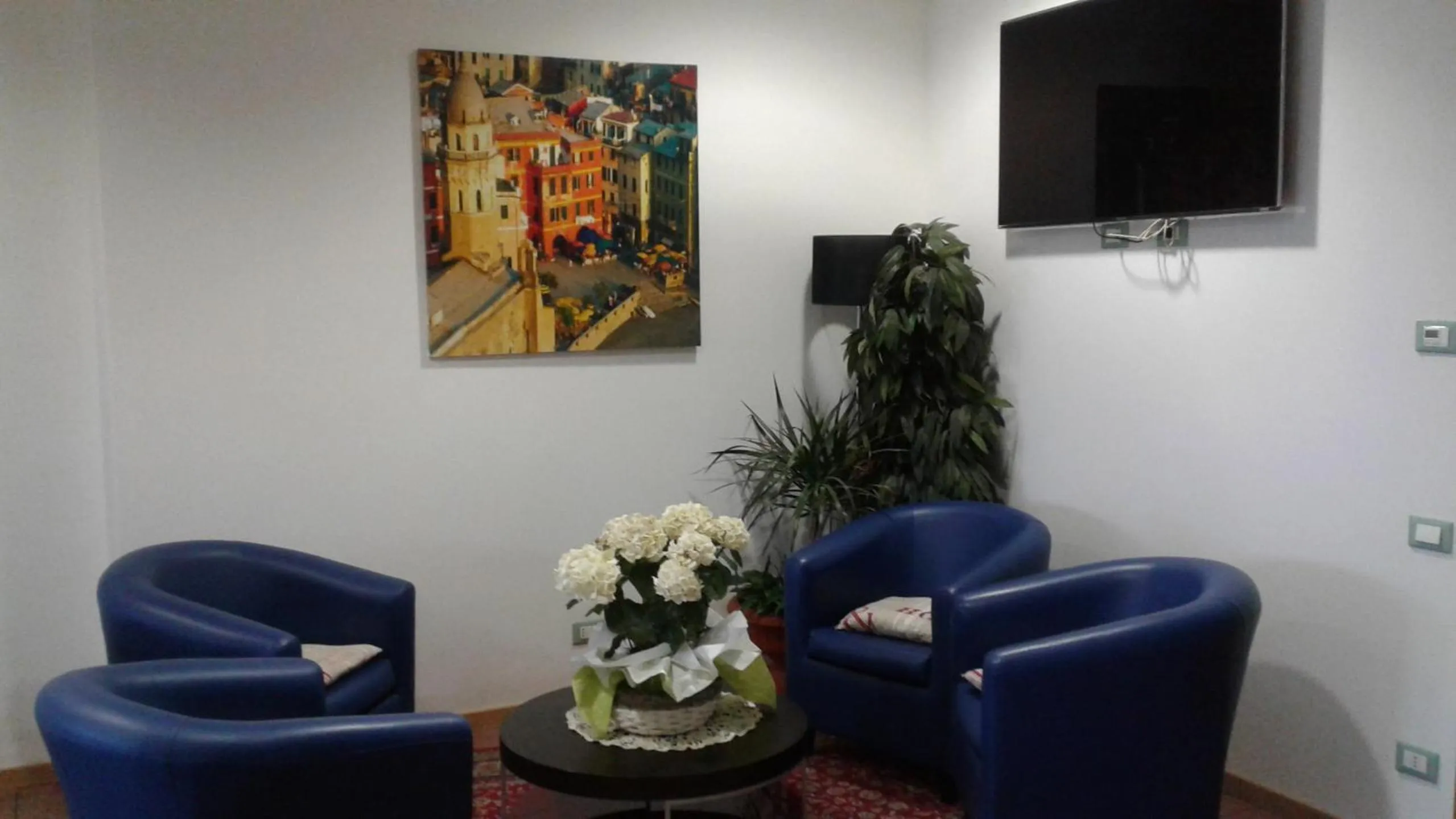 Communal lounge/ TV room in Residence Delta