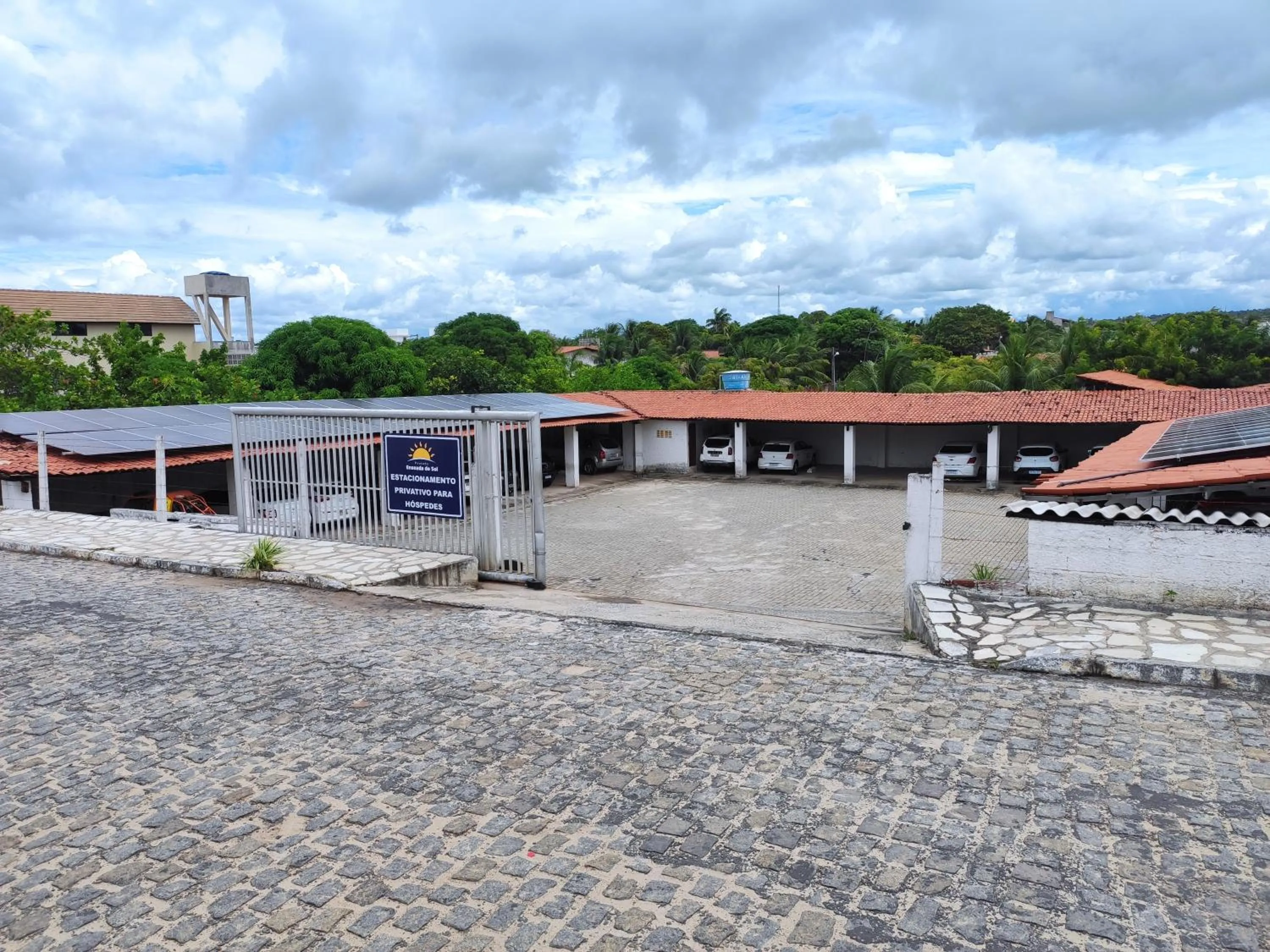 Parking in Pousada Enseada do Sol