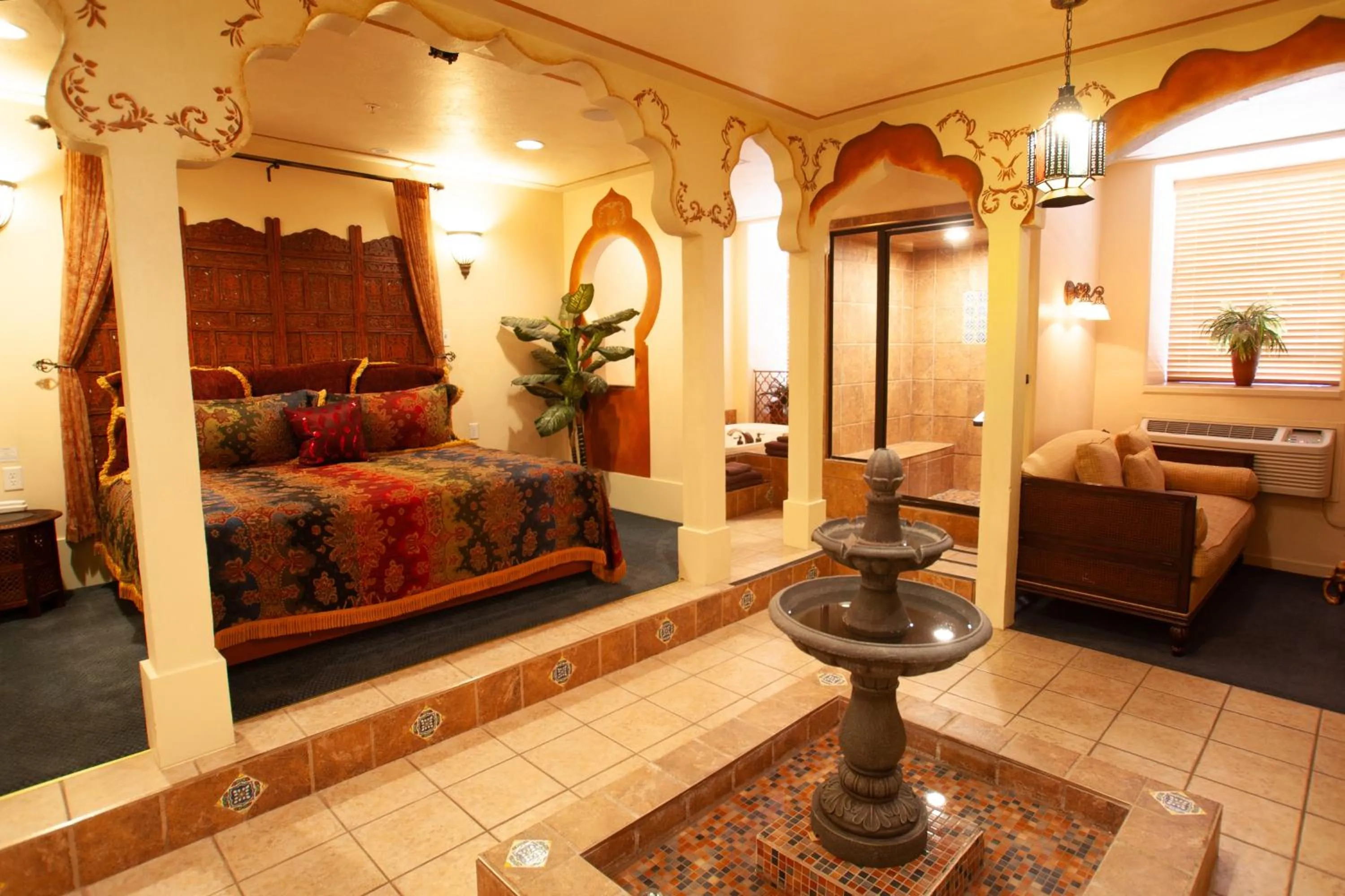 Destinations Inn Theme Rooms