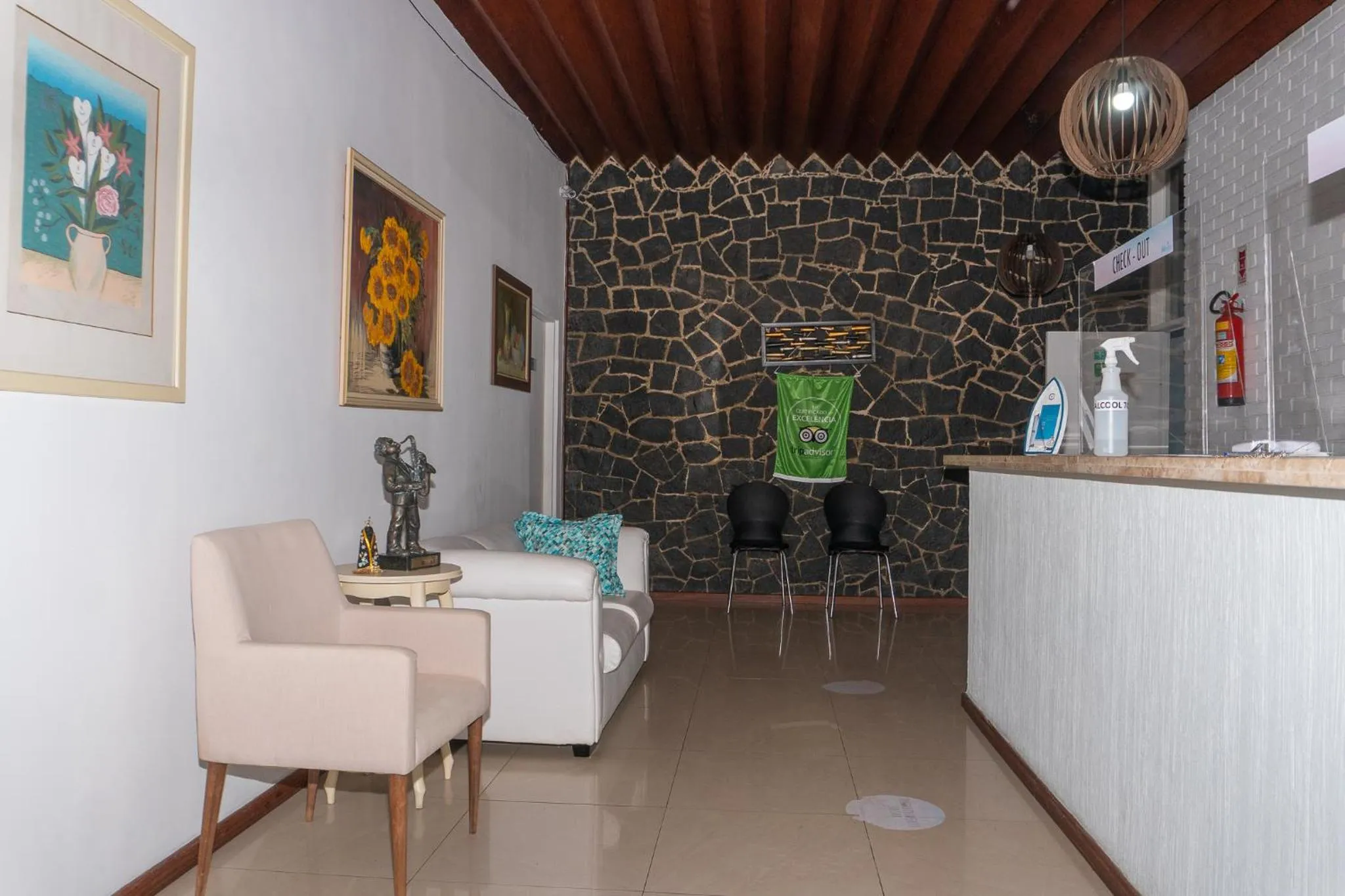 Lobby or reception in Pousada Marilia