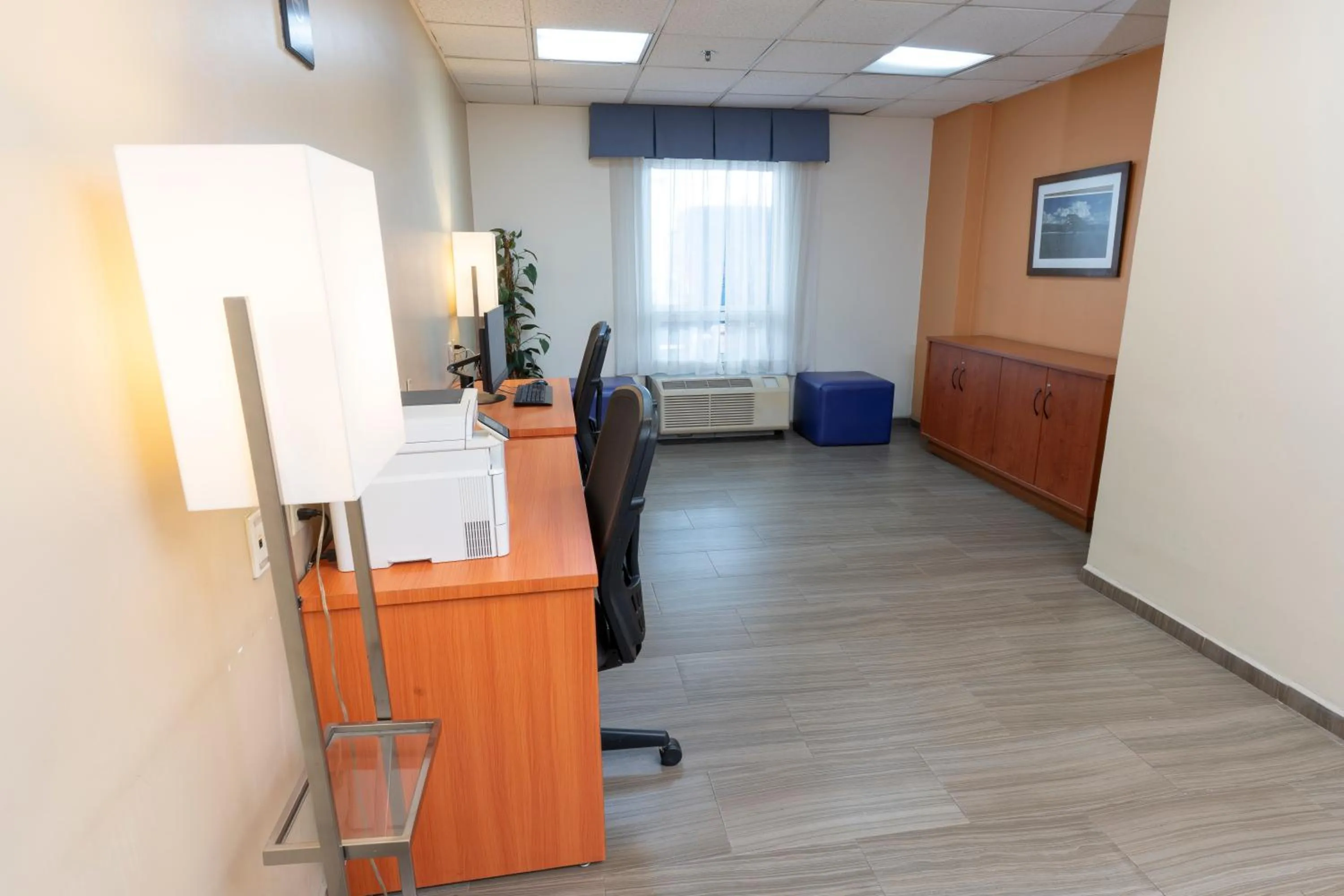 Lobby or reception in Hampton Inn by Hilton Guadalajara-Aeropuerto