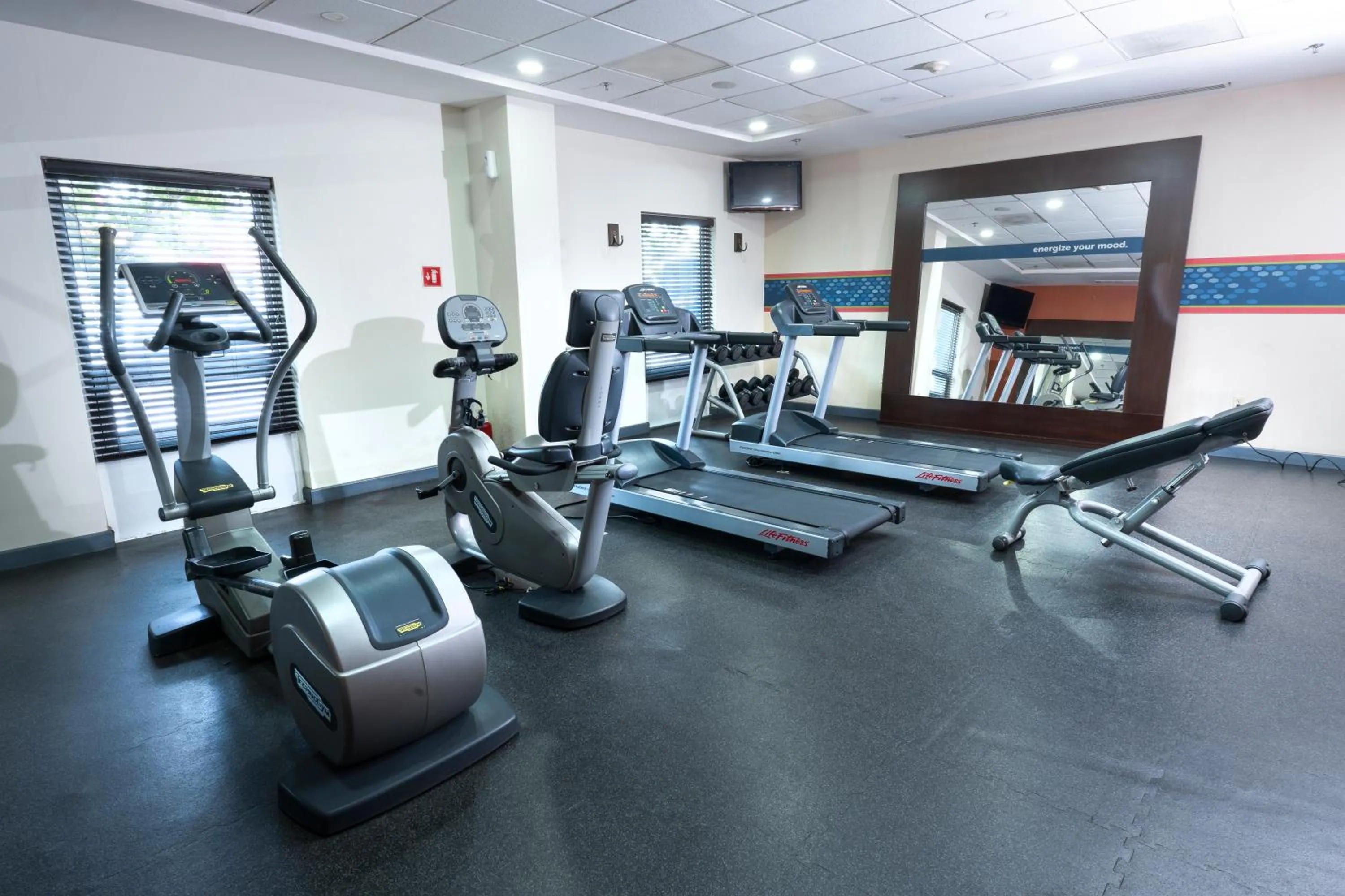 Fitness centre/facilities in Hampton Inn by Hilton Guadalajara-Aeropuerto