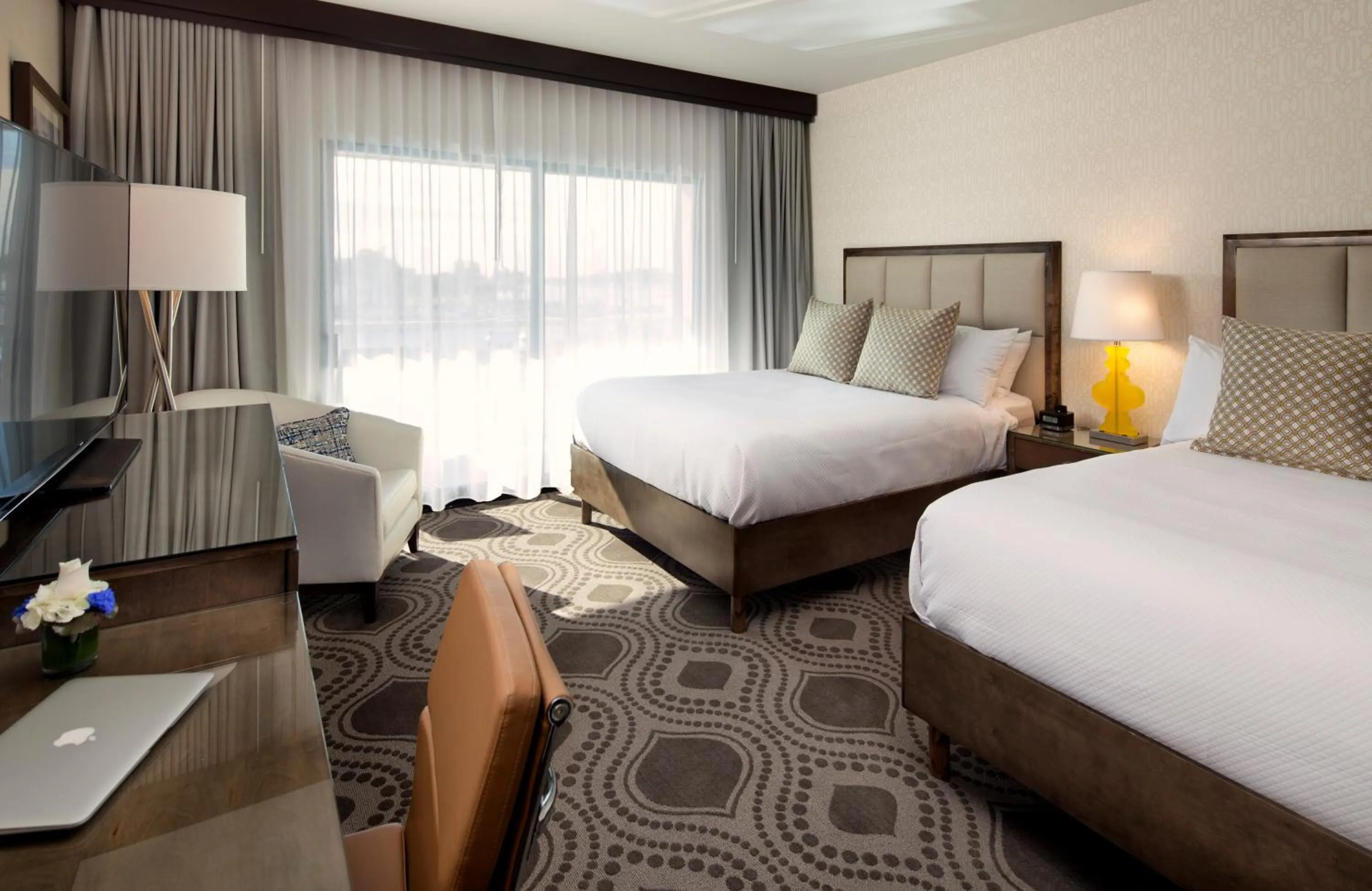 Bedroom, Bed in Marina del Rey Hotel