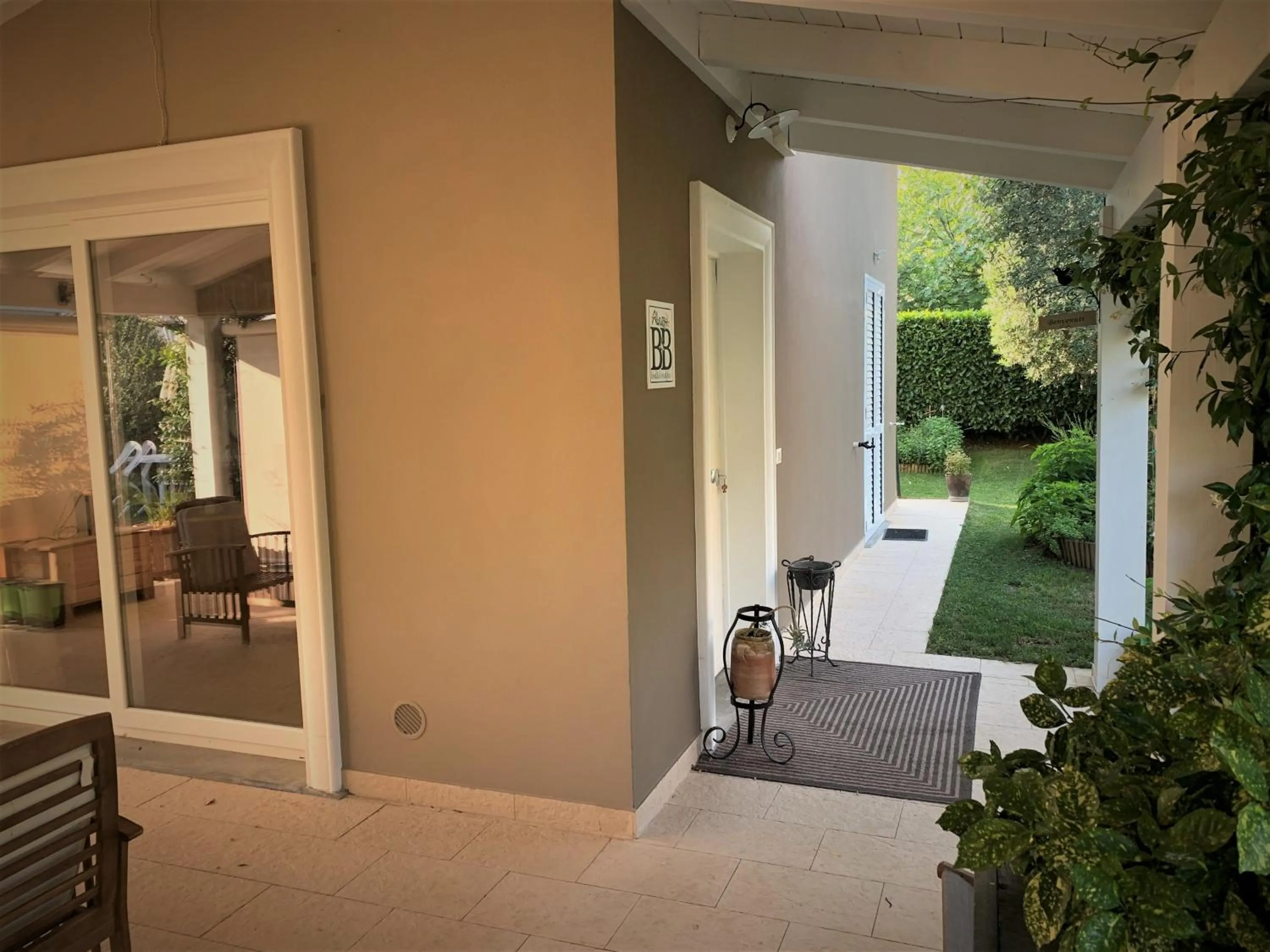 Patio in L' Ulivo Bed & Breakfast