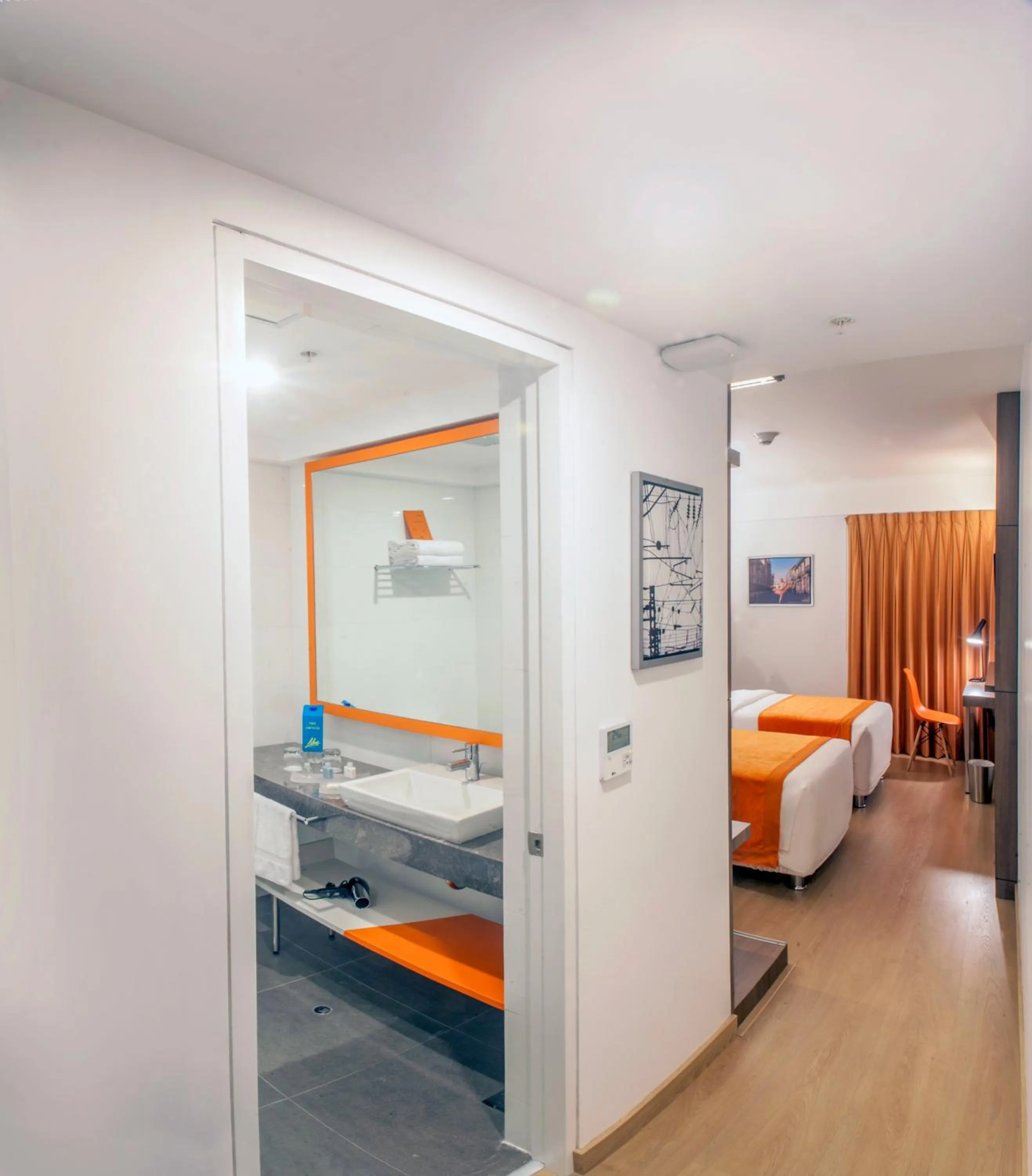 Bathroom, Bed in Libre Hotel, BW Signature Collection by Best Western