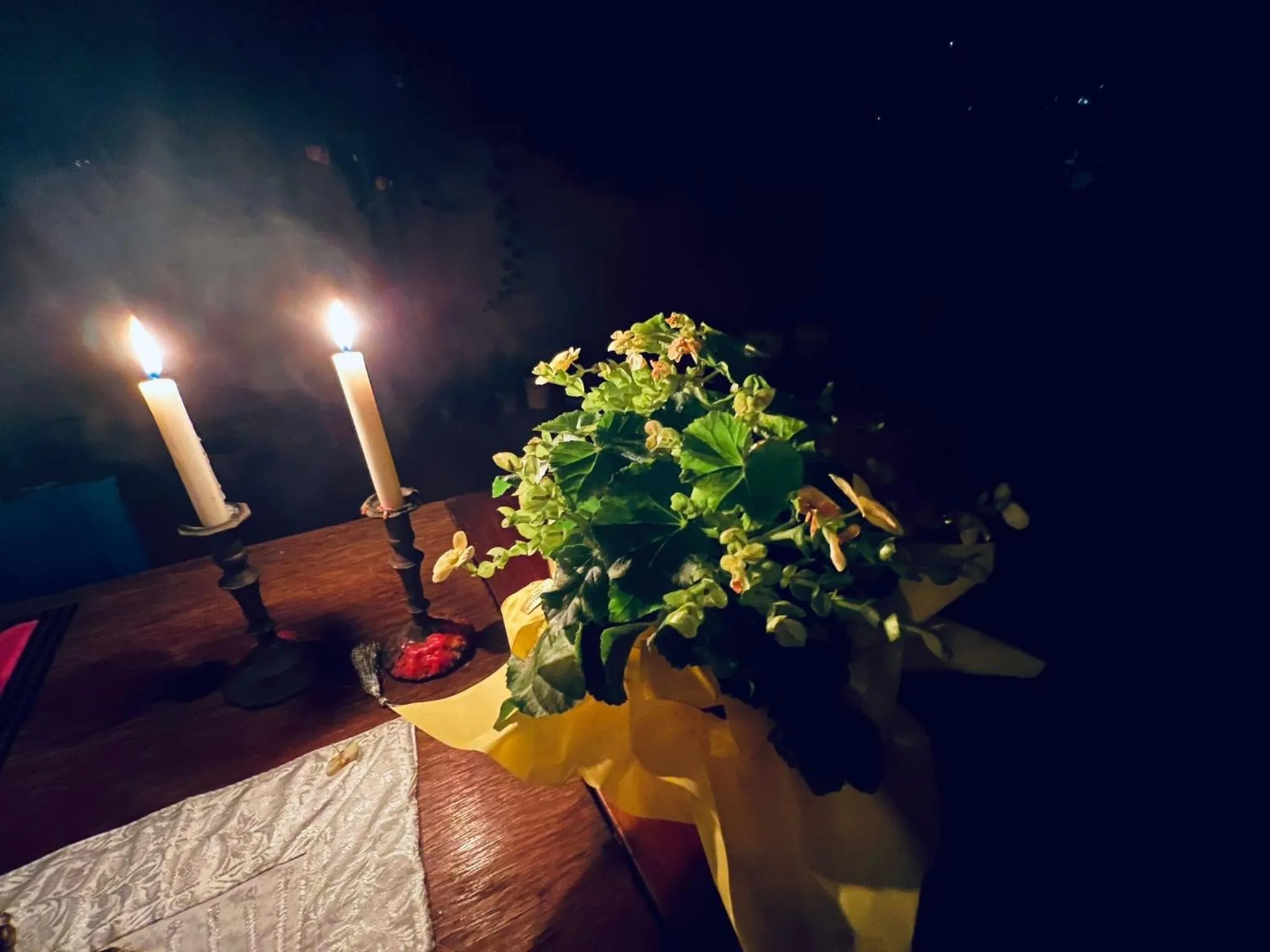 Night in Opera Deluxe