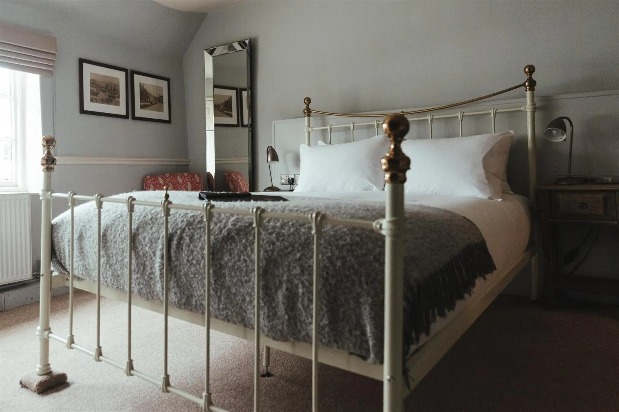 Bedroom, Bed in The Woolpack Hotel