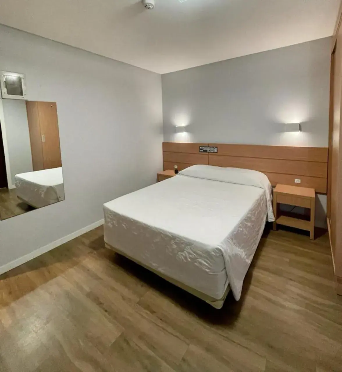 Deluxe Double or Twin Room - single occupancy in Tropikalya Gold Hotel Deluxe Double or Twin Room - single occupancy in Tropikalya Gold Hotel