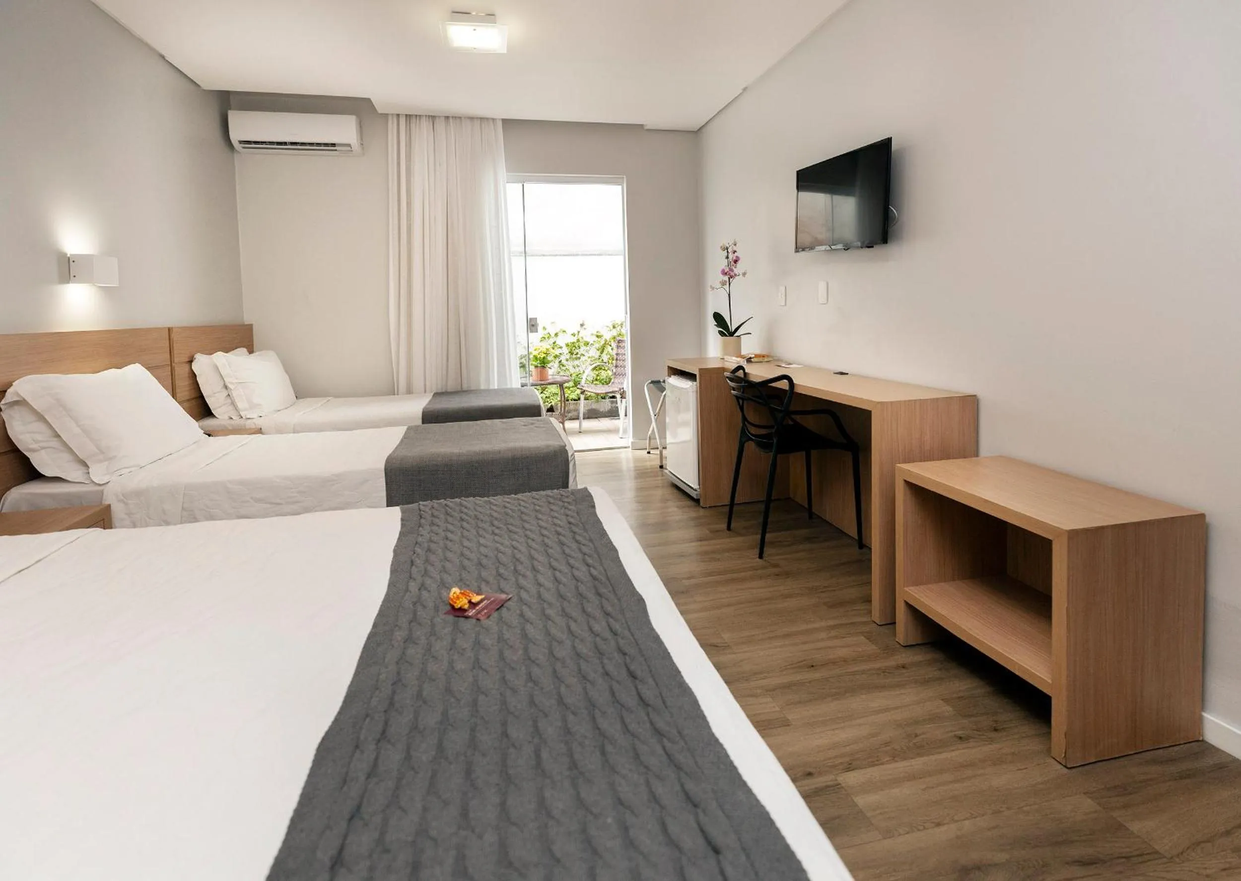 Bedroom, Bed in Tropikalya Gold Hotel