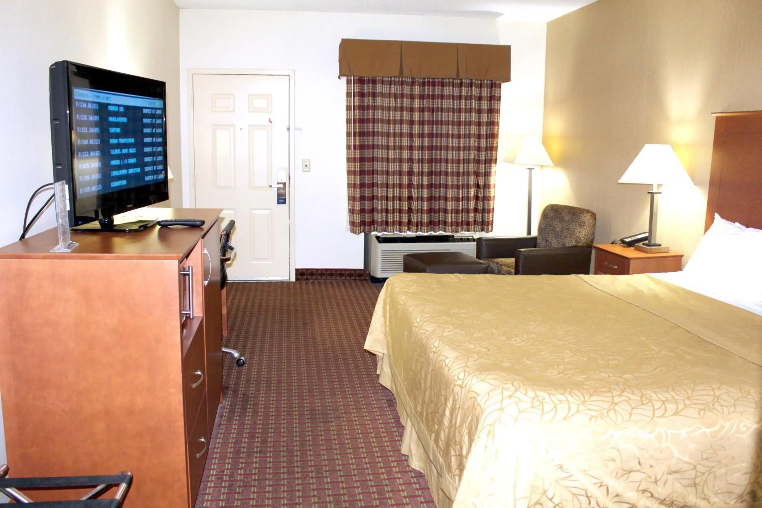 Bed in Baymont by Wyndham Franklin