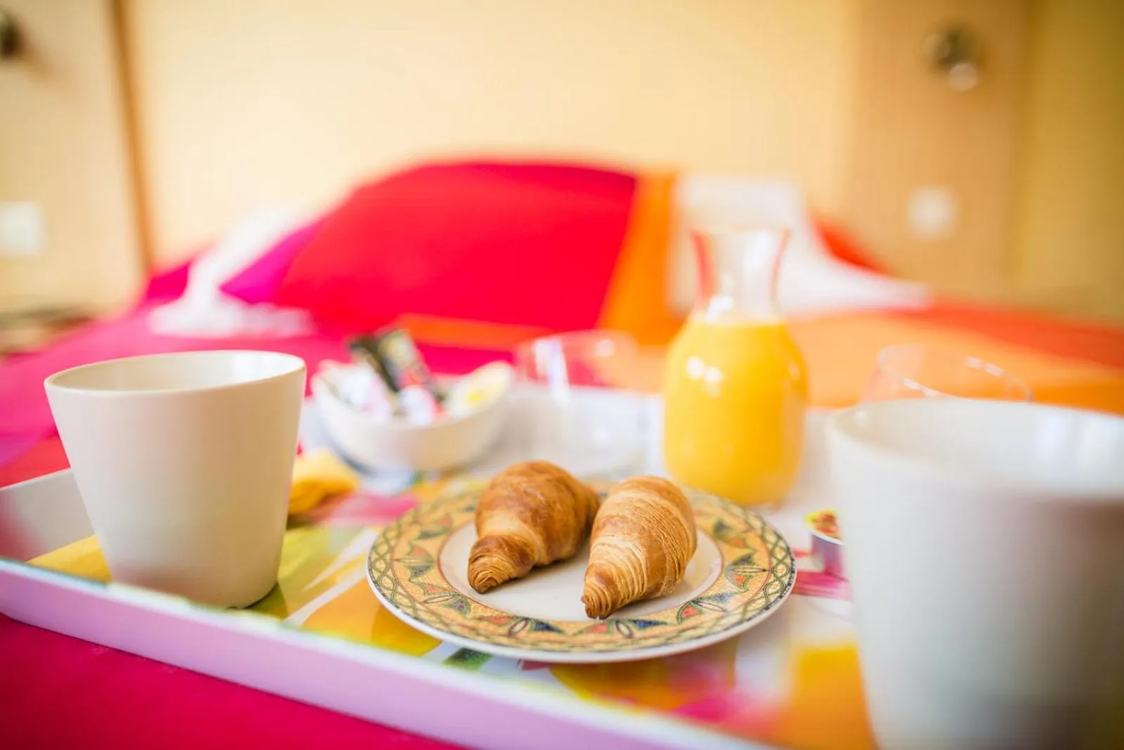 Coffee/tea facilities in L'auberge fleurie