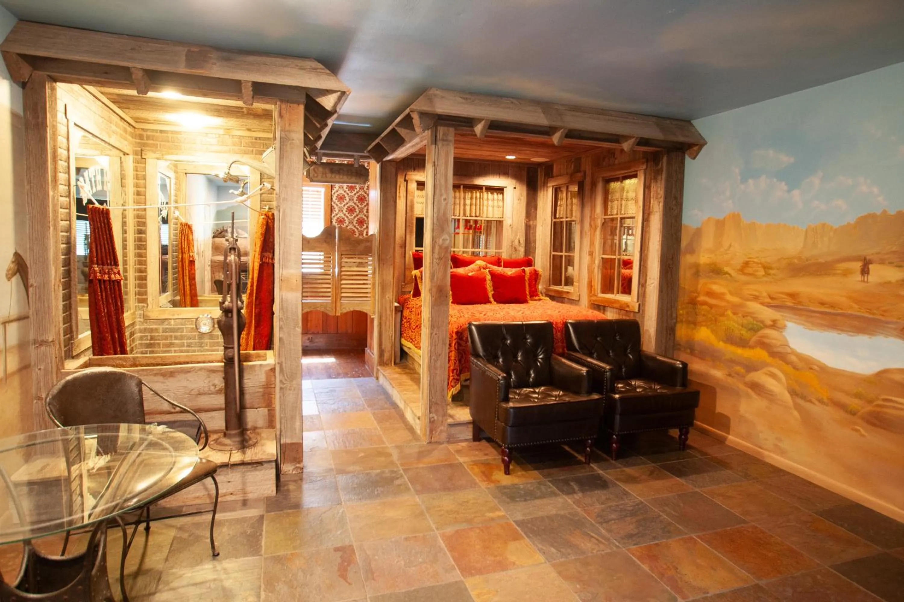 Black Swan Inn Luxurious Theme Rooms