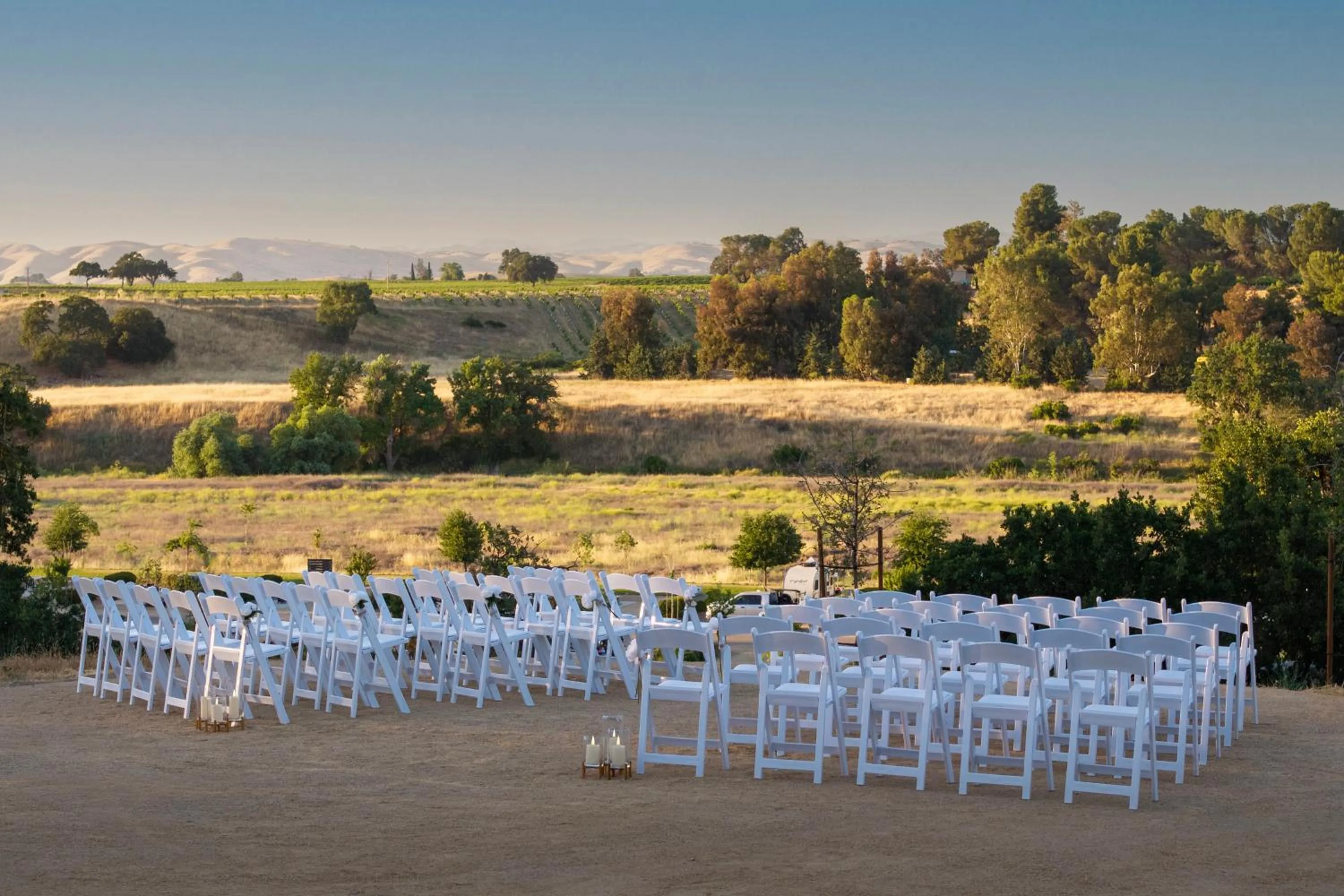 wedding in Sun Outdoors Paso Robles