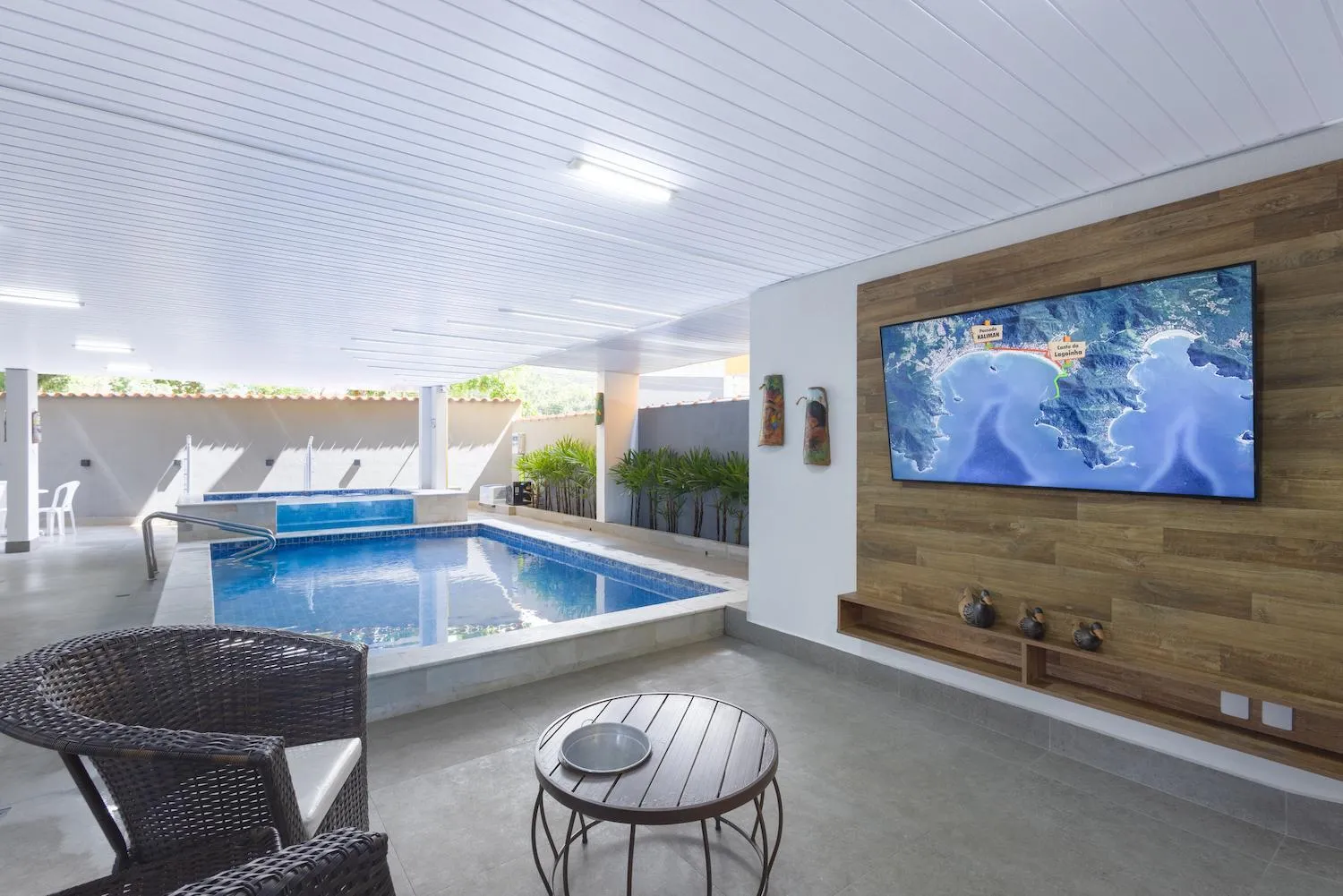 Swimming pool in Kaliman Pousada