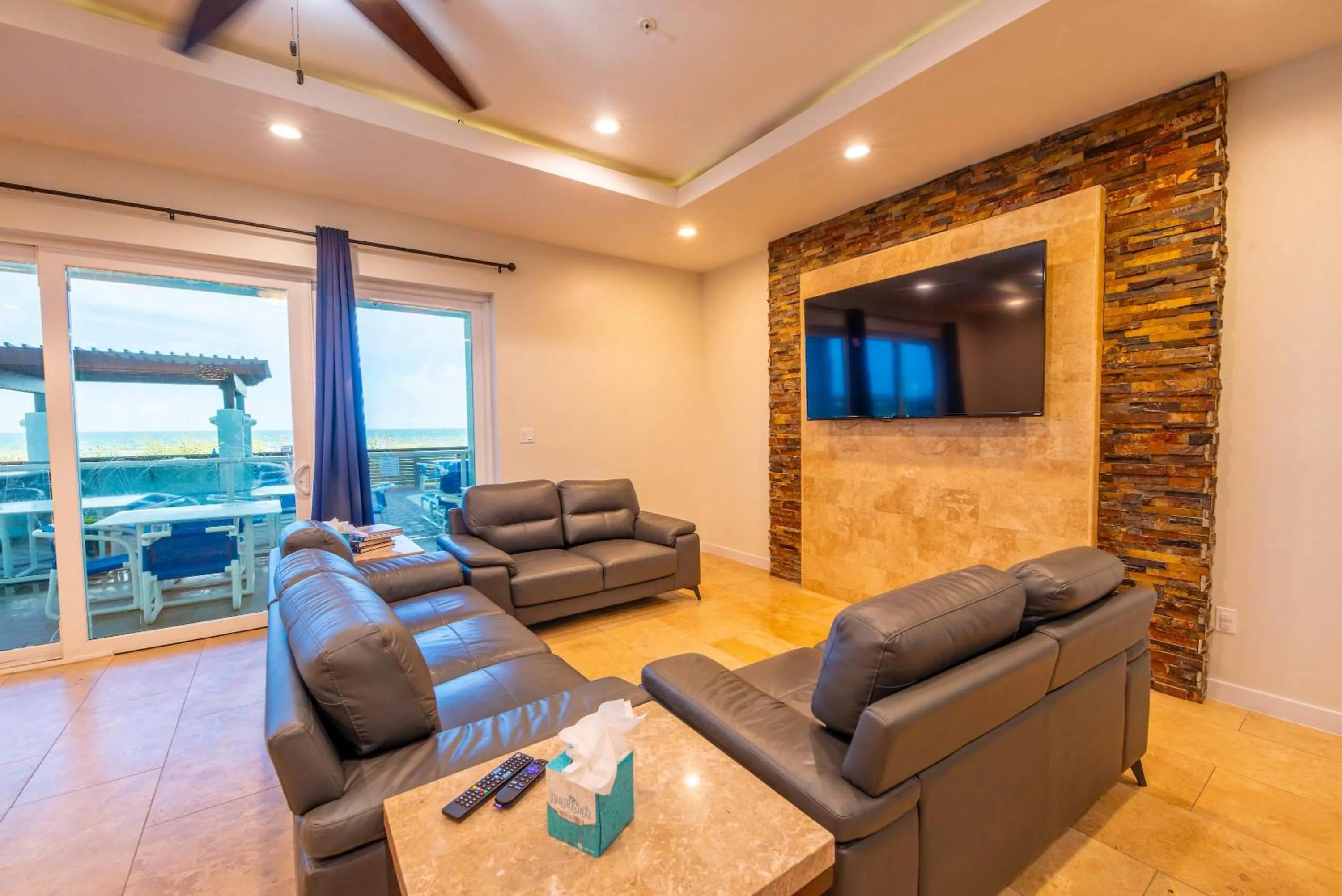 Beachfront 3 Bedroom Condo