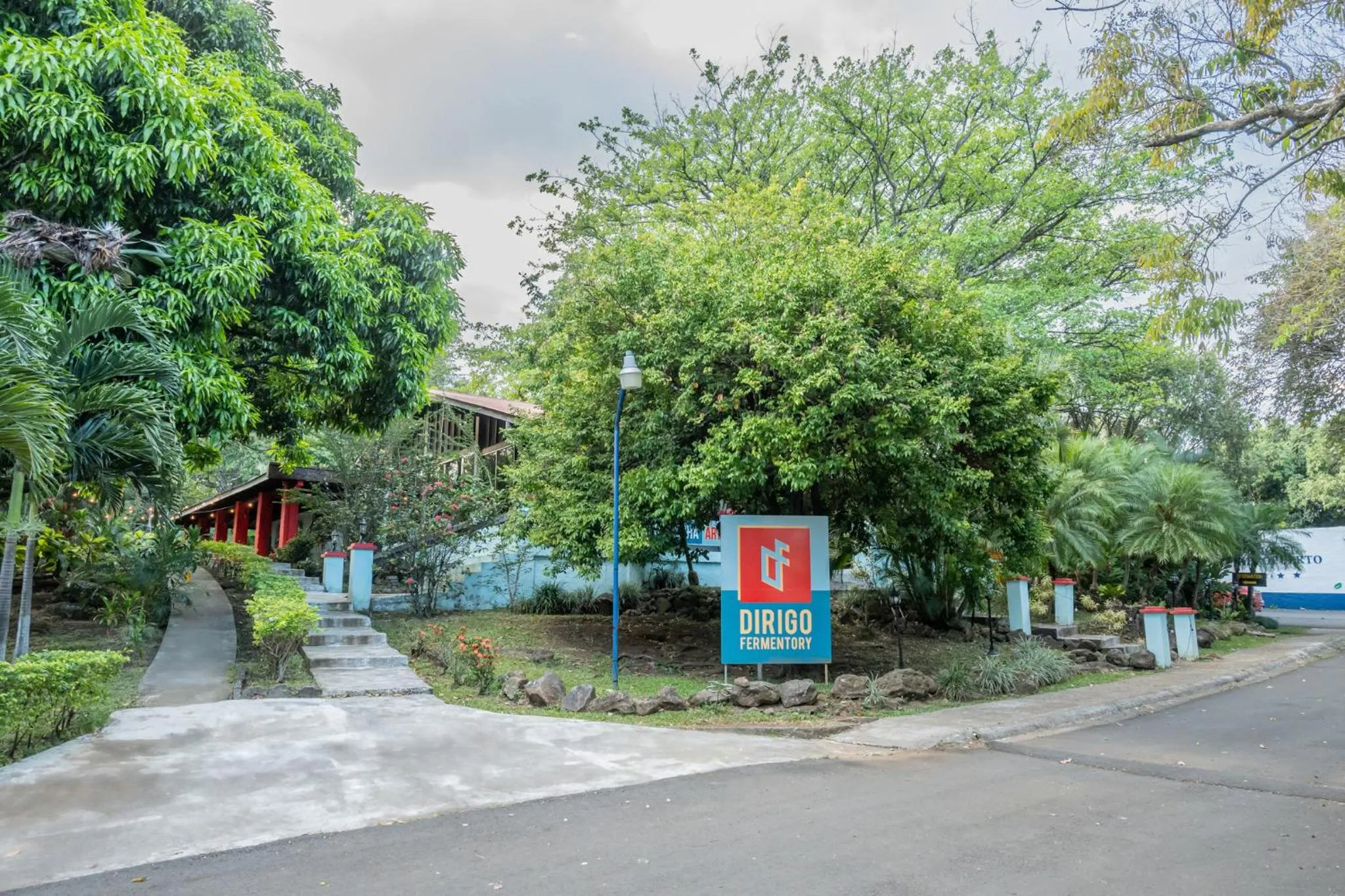 Restaurant/places to eat in Hotel Aeropuerto