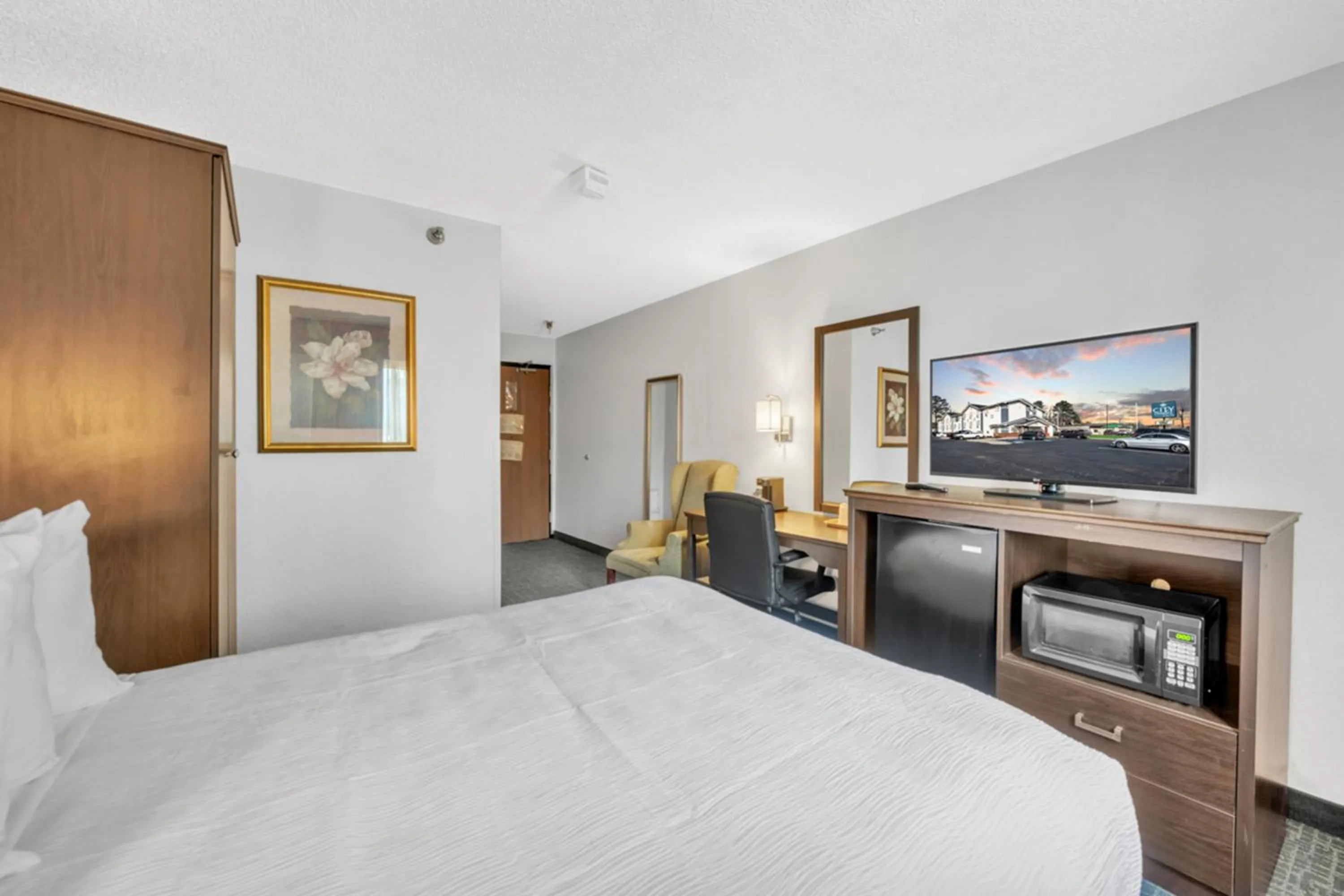 Bedroom, Bed in City Centre Inn at Newport News