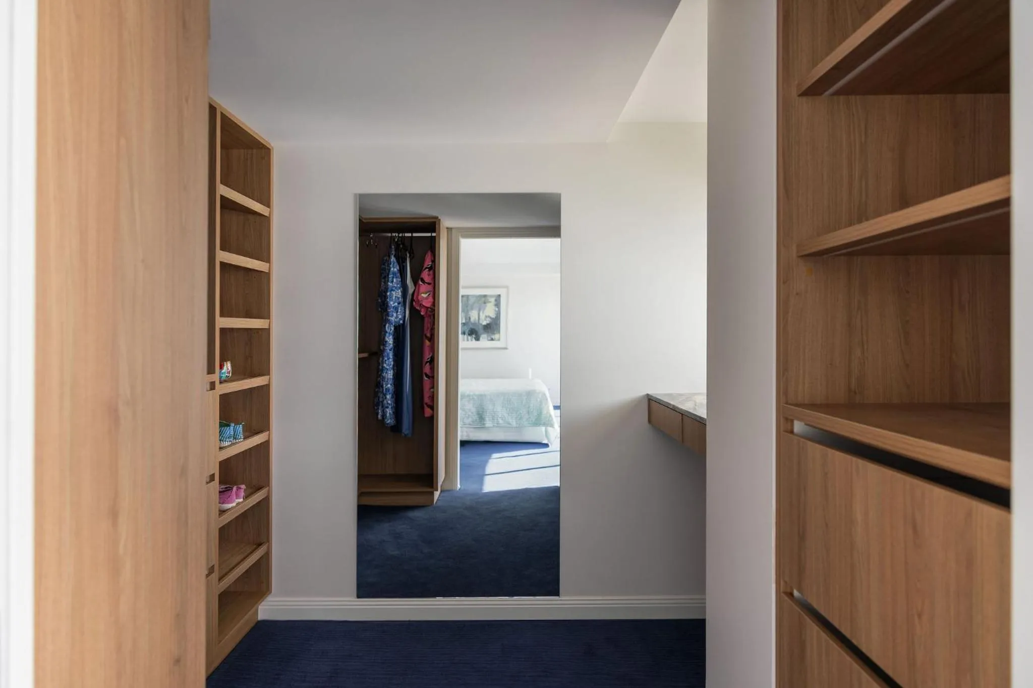 Bed in De Ville Apartments