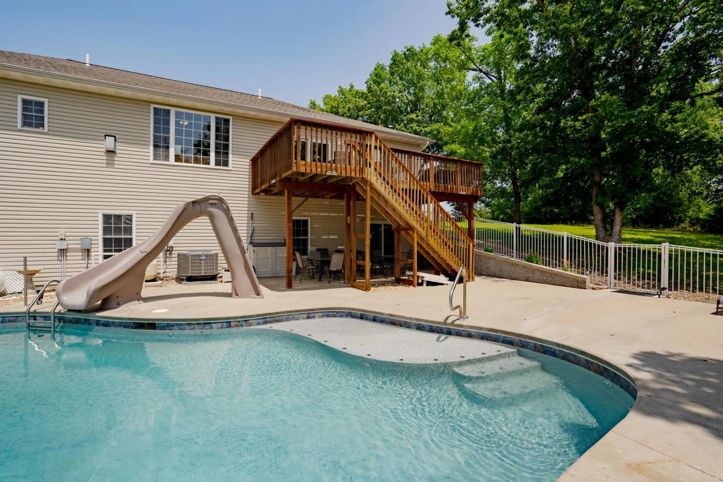 Balcony/Terrace in Private Pool Vacation Home
