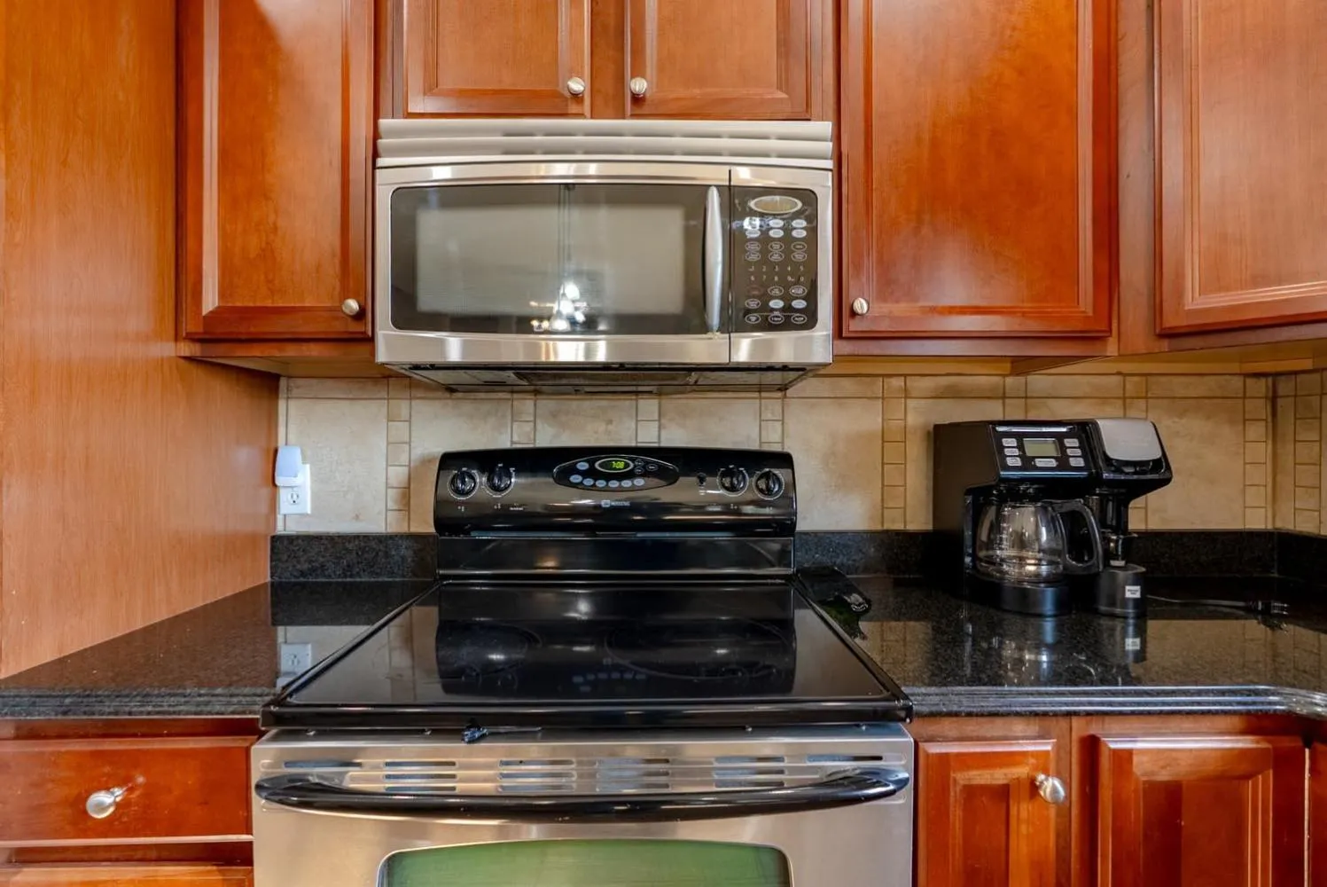 Kitchen or kitchenette in Private Pool Vacation Home