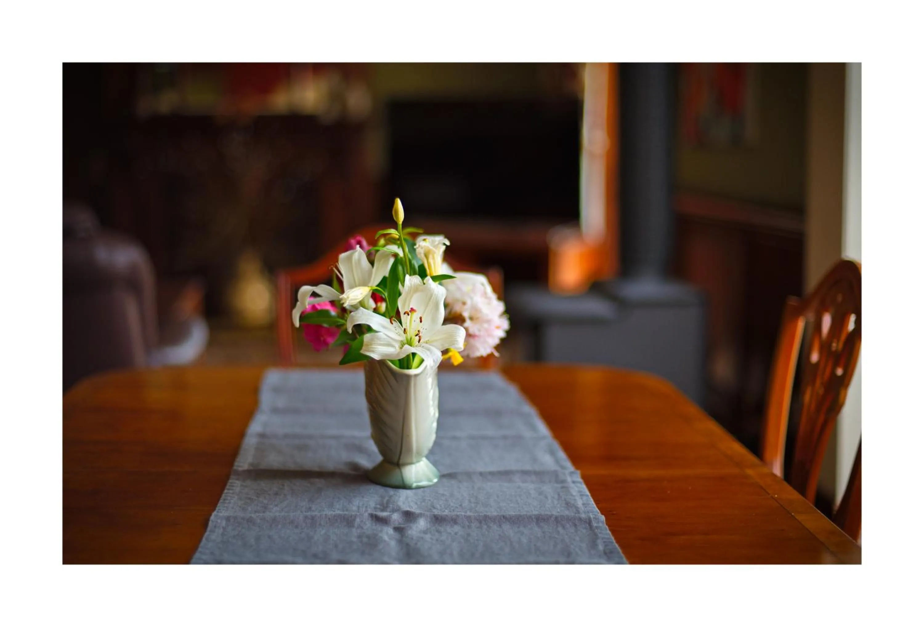 Dining area in Oak Lodge