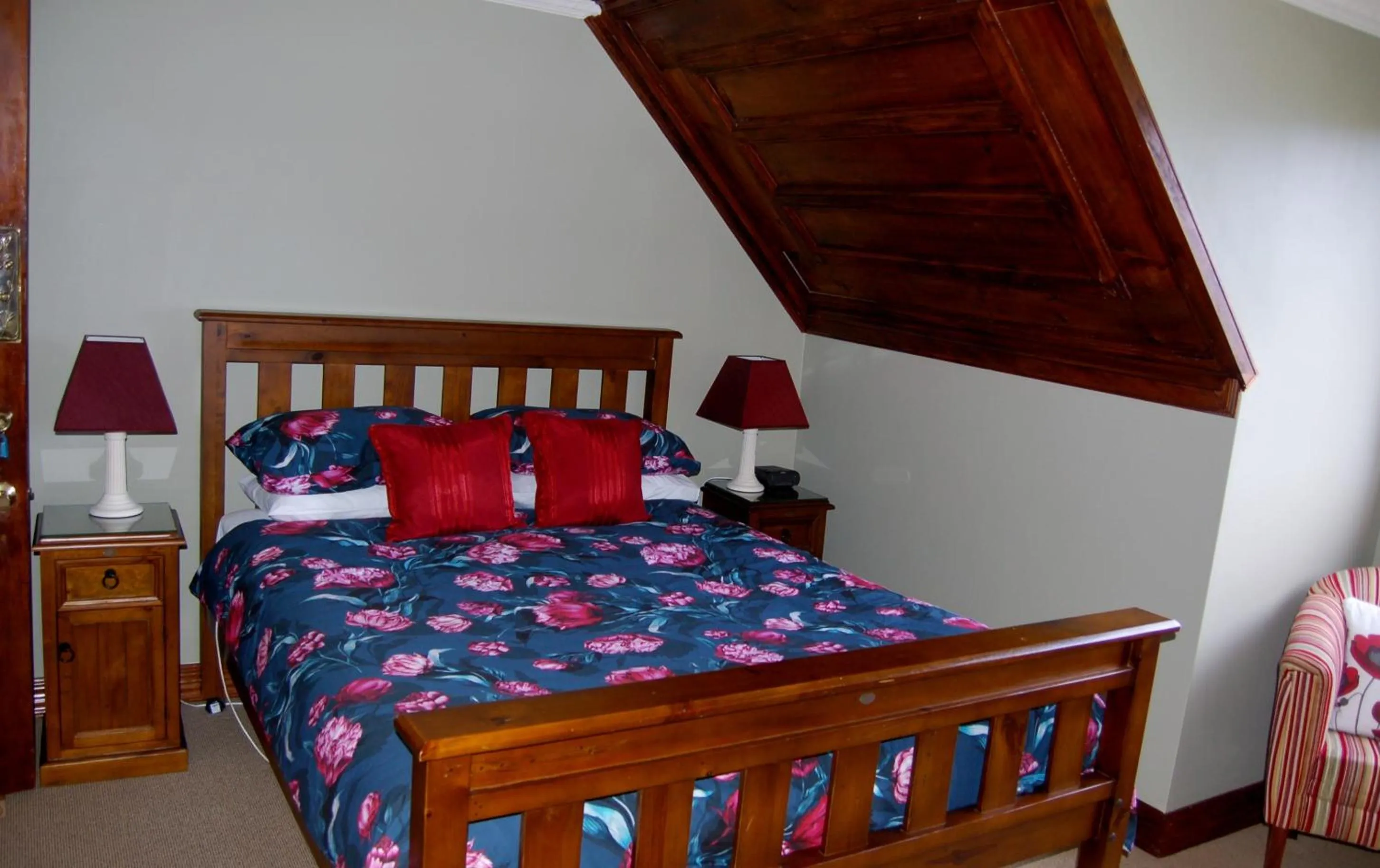 Bed in Oak Lodge