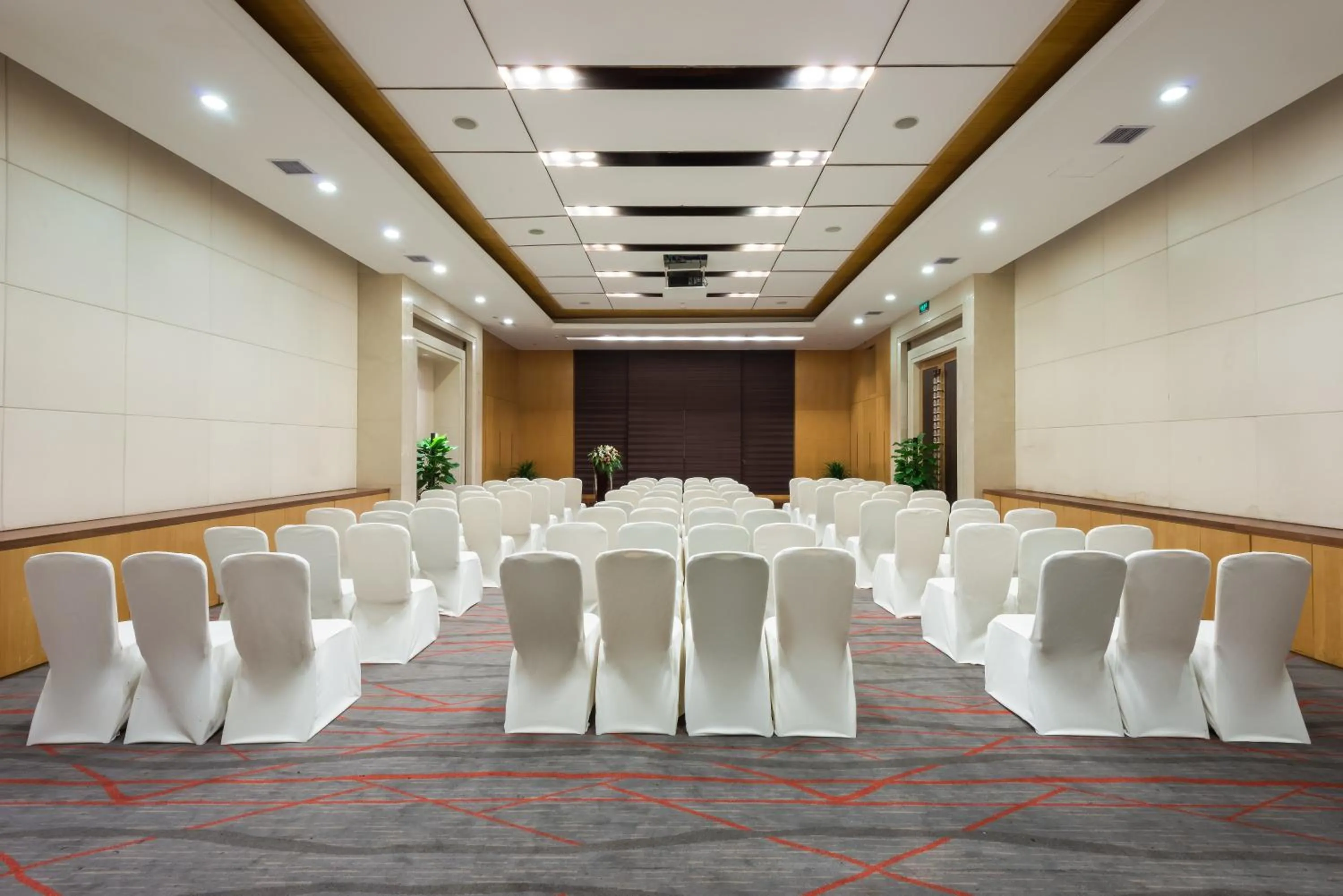 Lobby or reception in Crowne Plaza Xiangyang by IHG