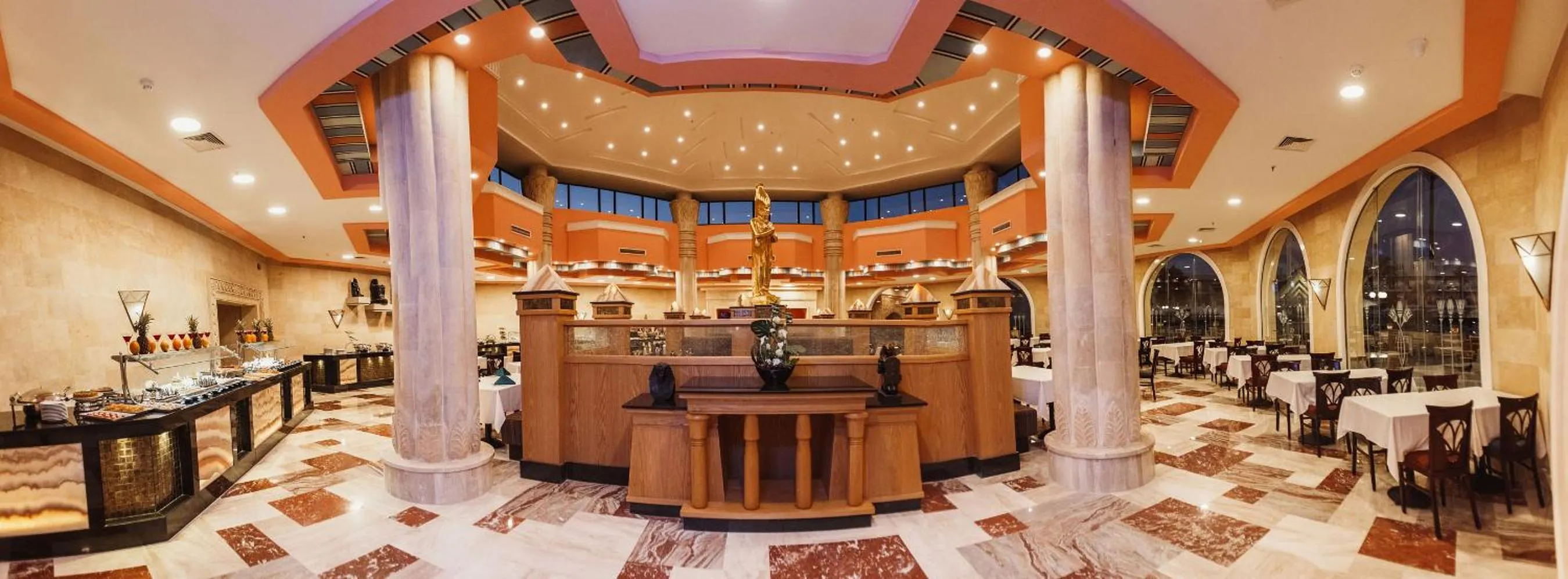 Lounge or bar in Xperience Kiroseiz Parkland