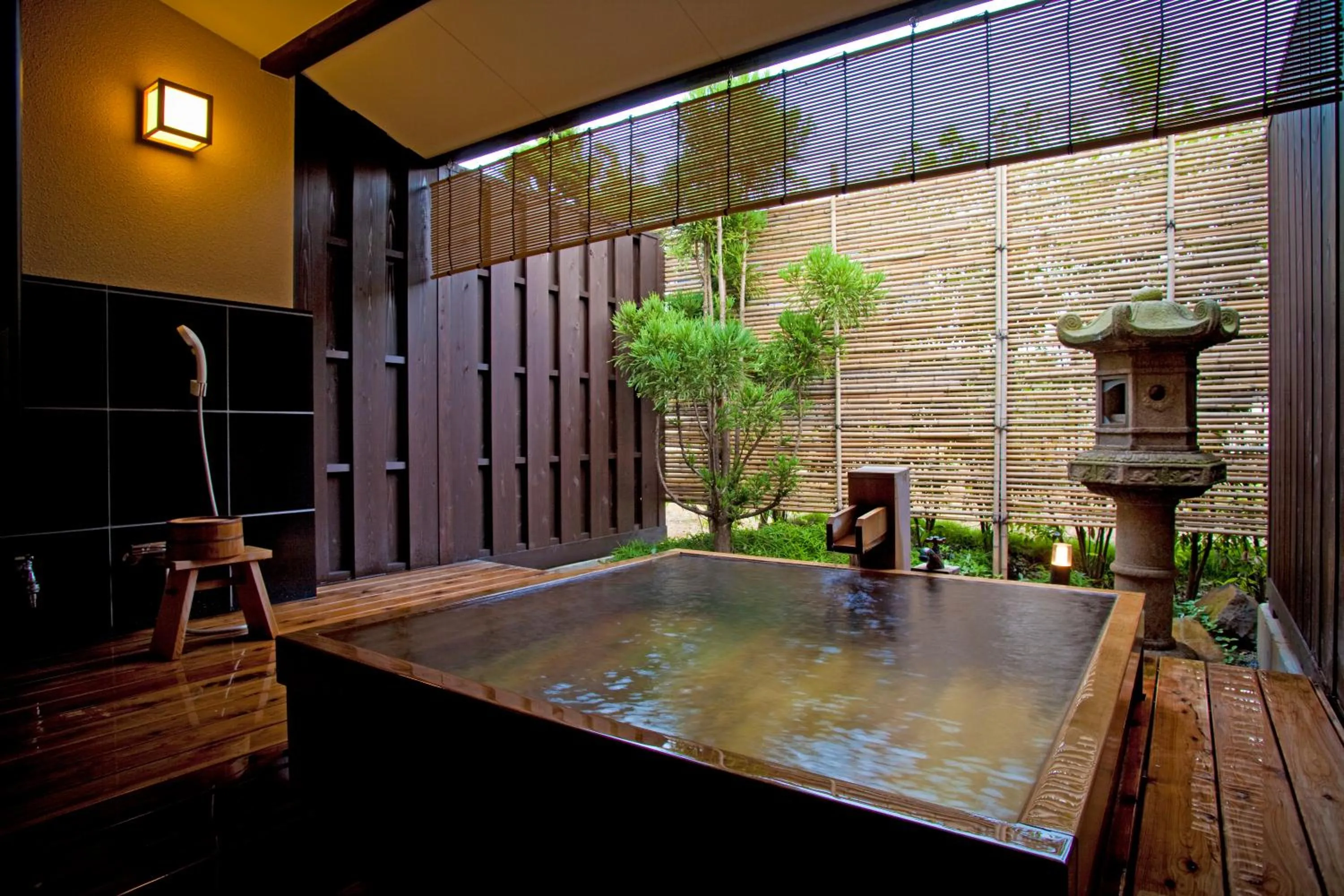 Hot Spring Bath in Yuyado Ichibanchi