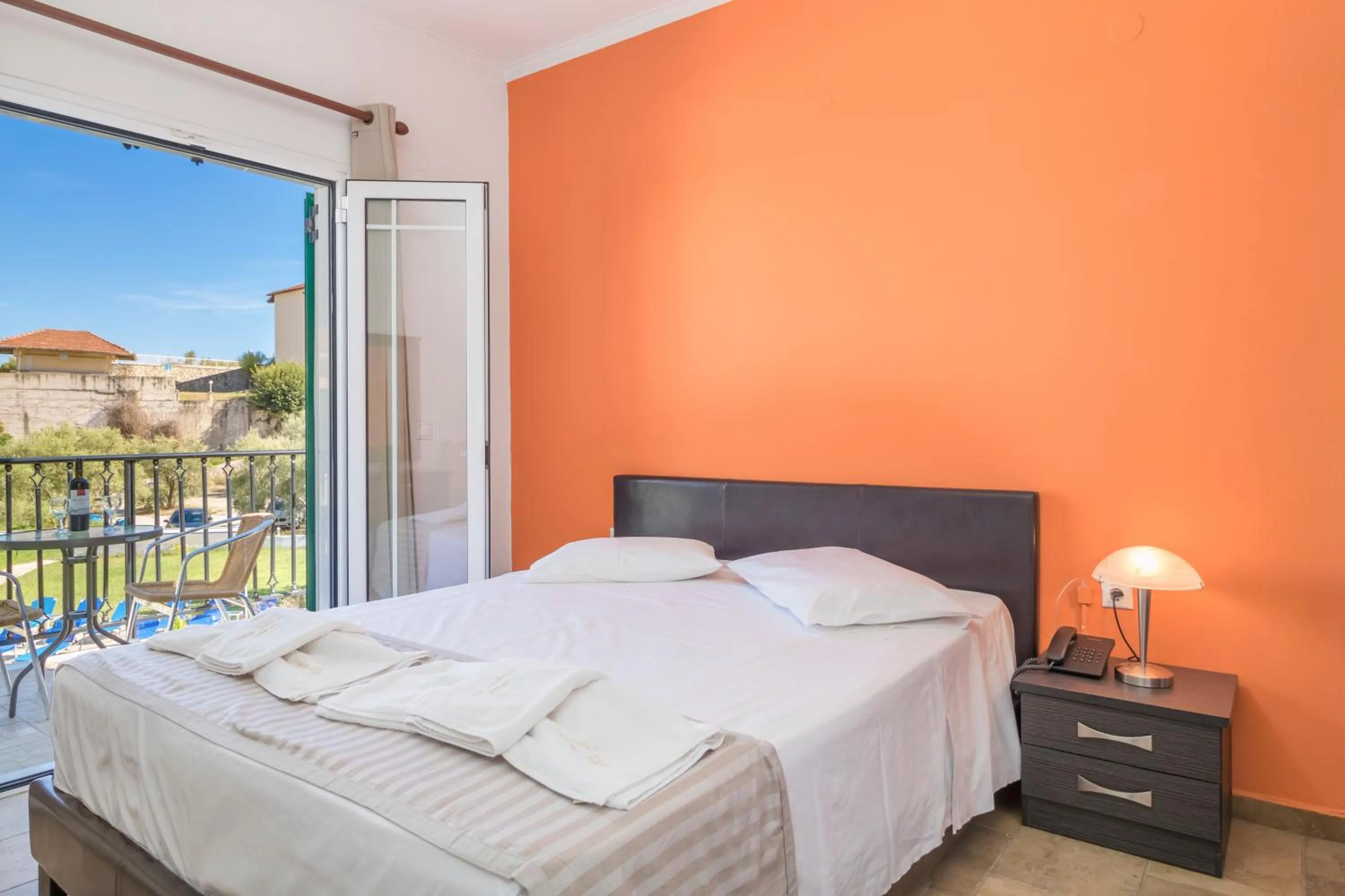 View (from property/room), Bed in Vergina Star Hotel