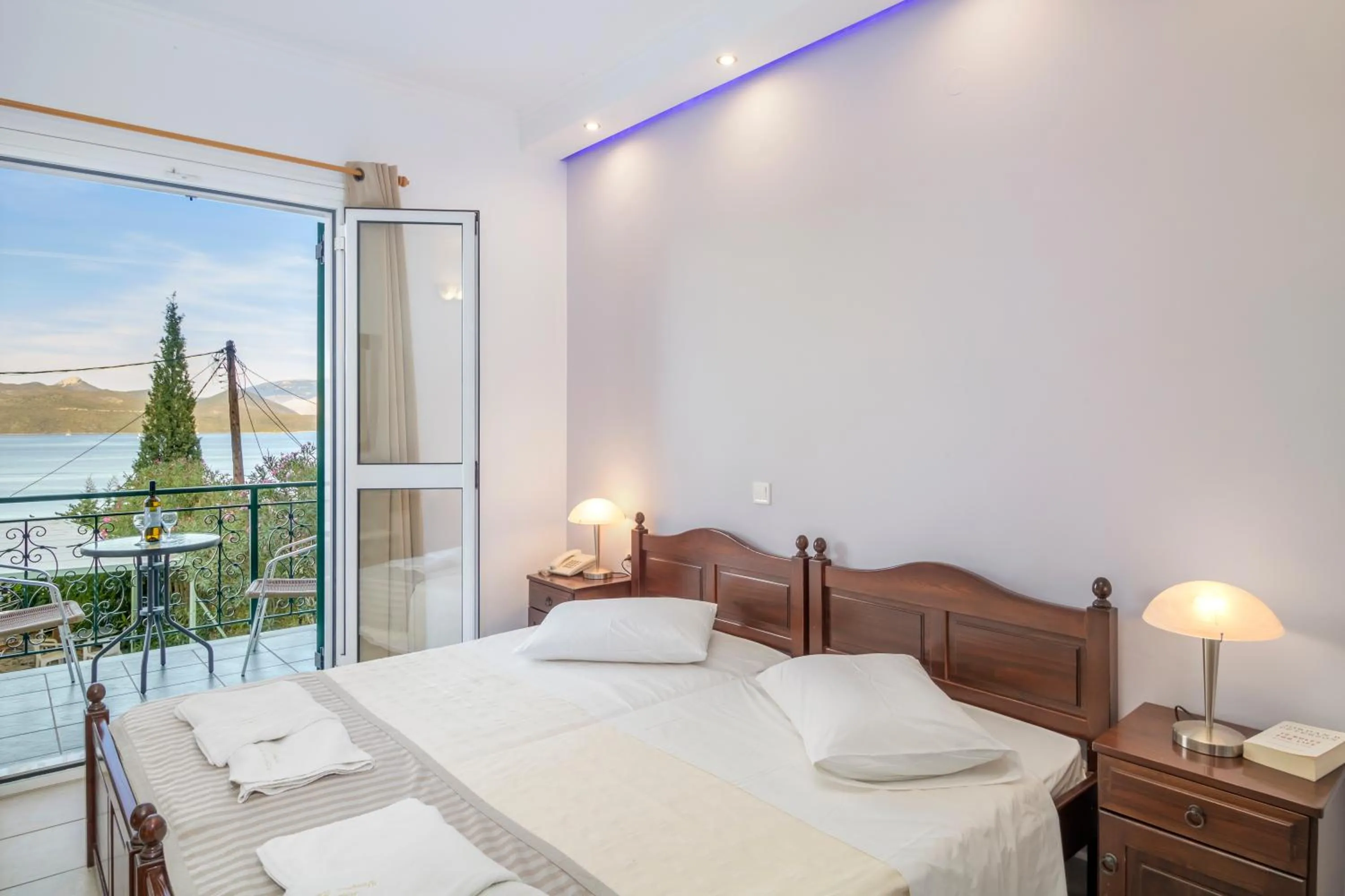 View (from property/room), Bed in Vergina Star Hotel