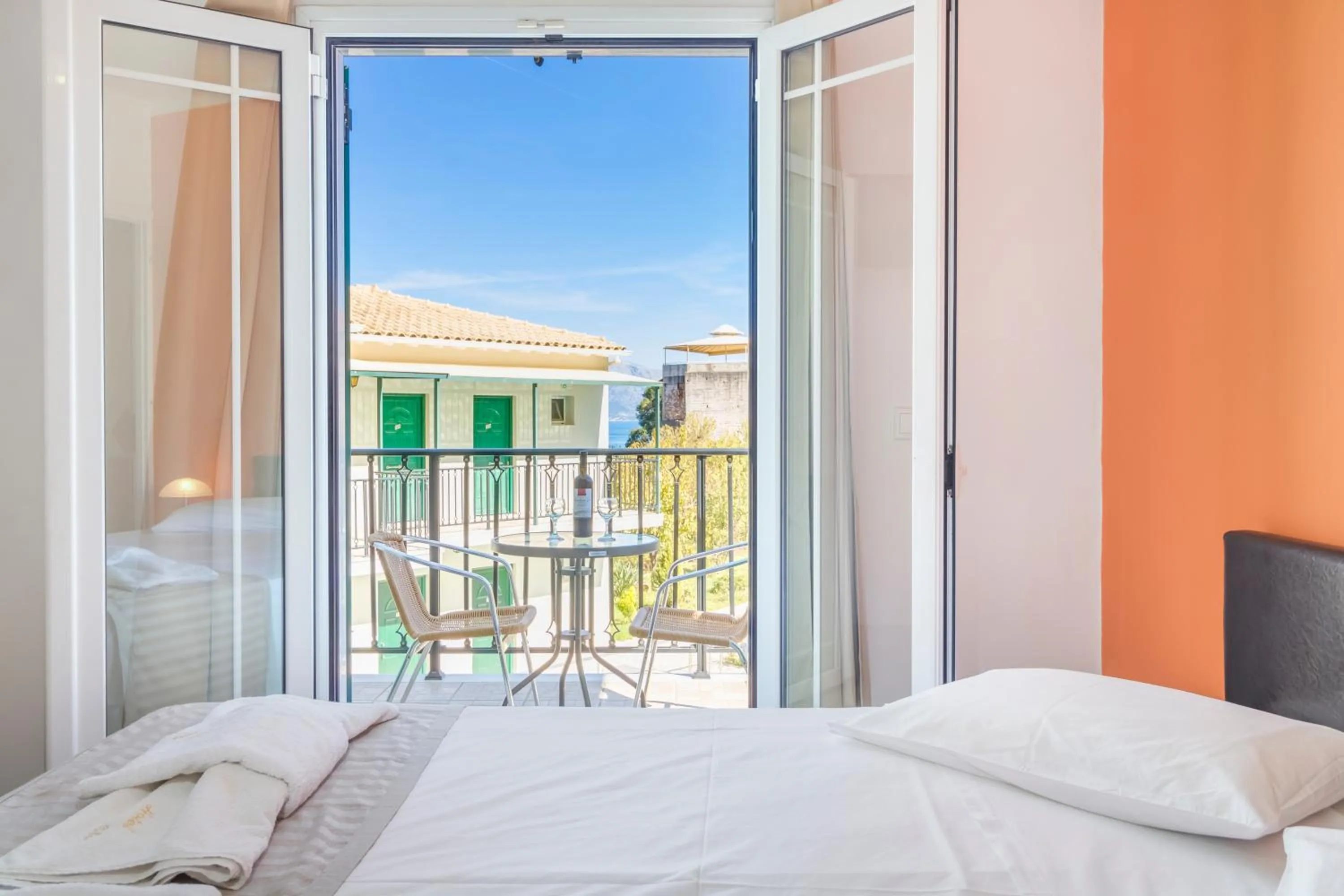 View (from property/room), Bed in Vergina Star Hotel