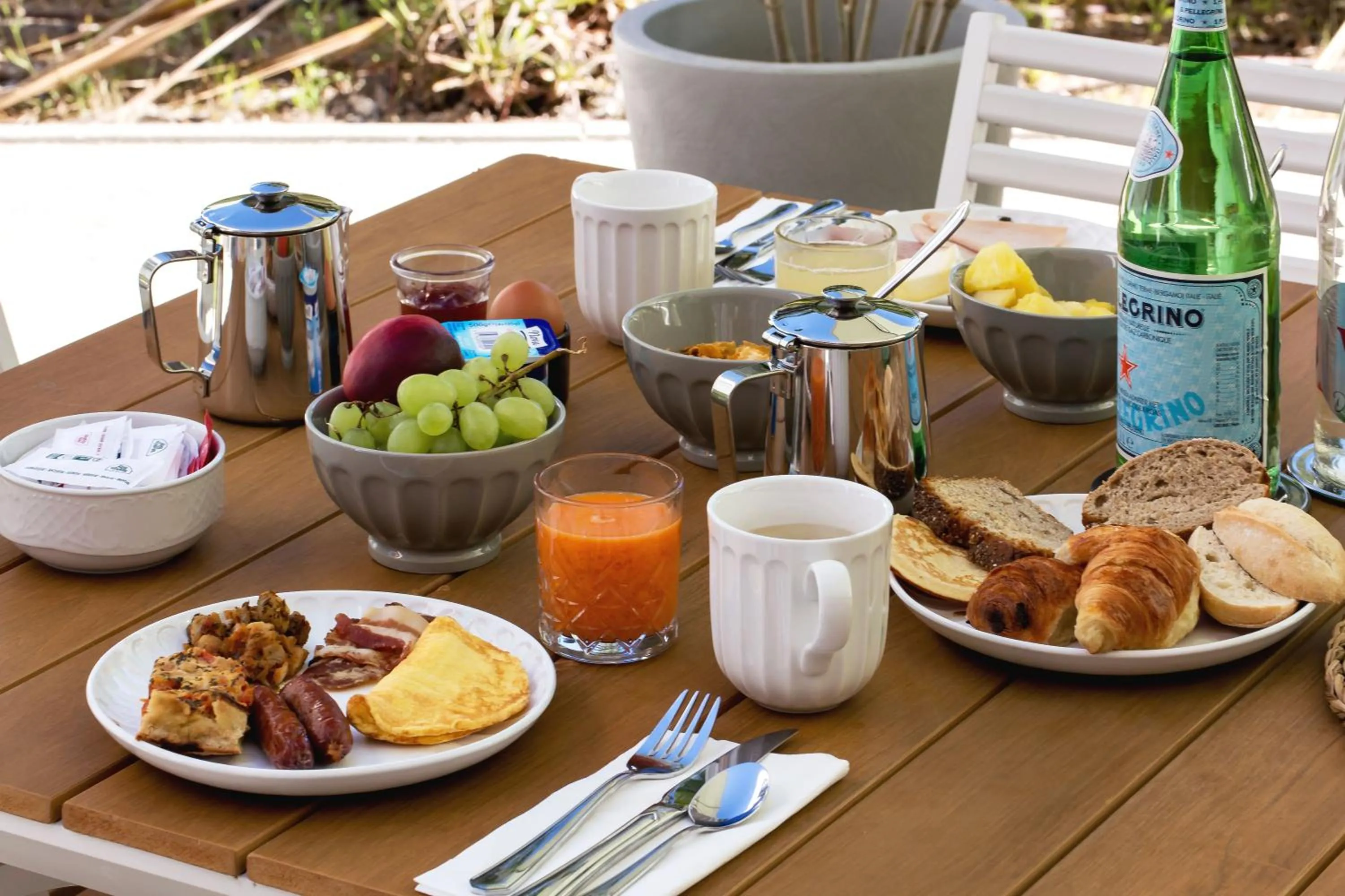 Breakfast in Holiday Inn - Marseille Airport by IHG