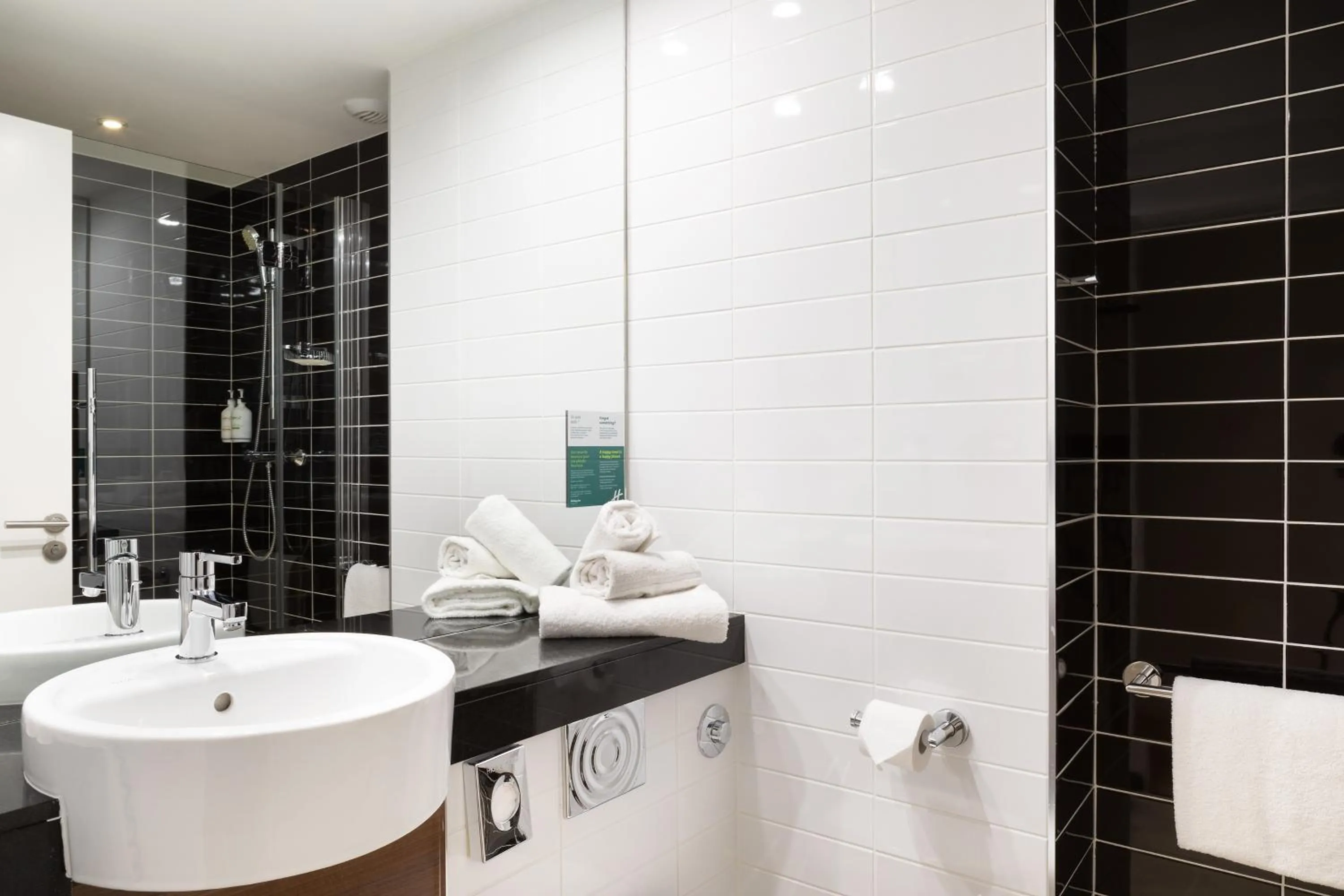 Bathroom in Holiday Inn - Marseille Airport by IHG