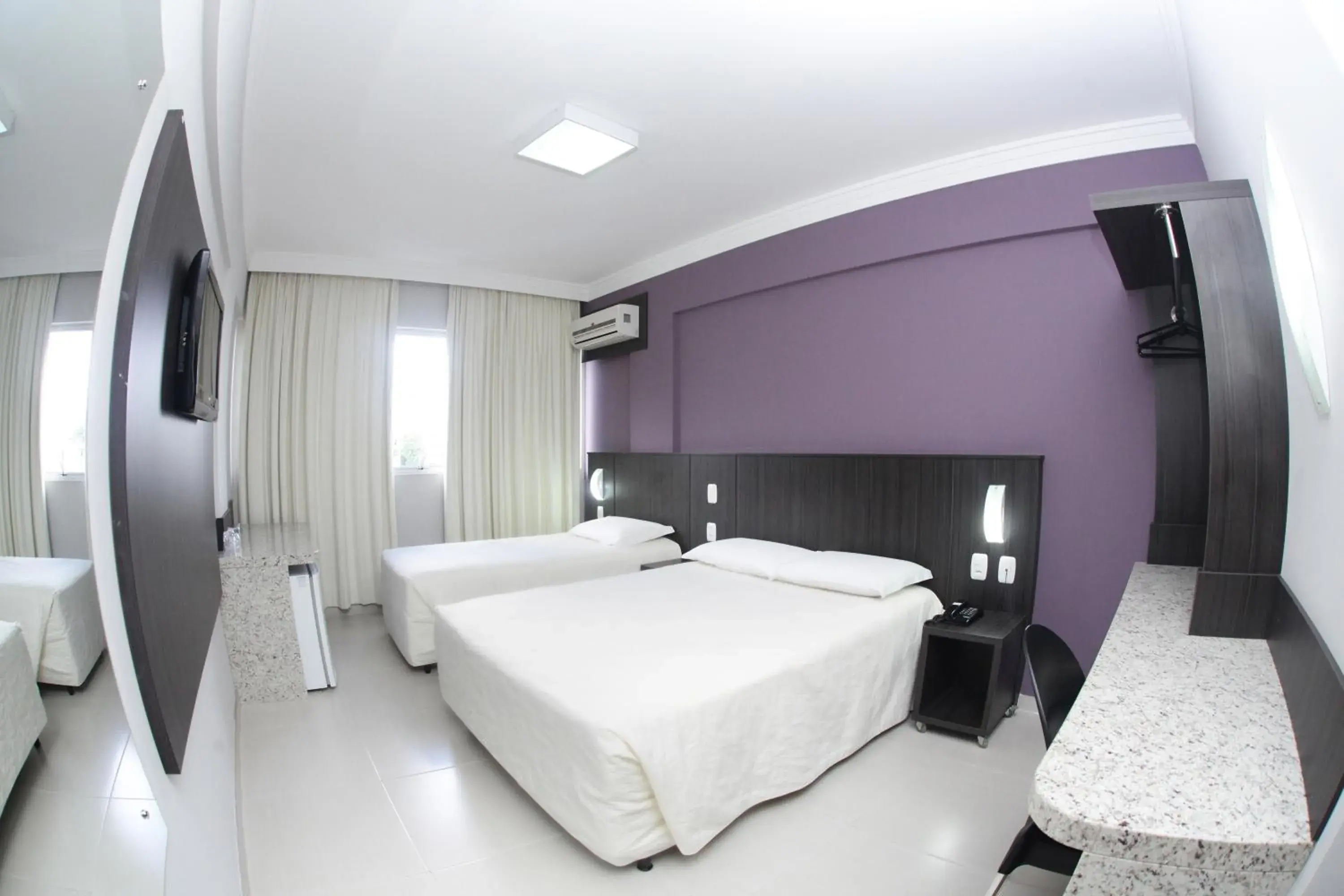 Superior Triple Room - single occupancy in Hotel Cantelle Superior Triple Room - single occupancy in Hotel Cantelle