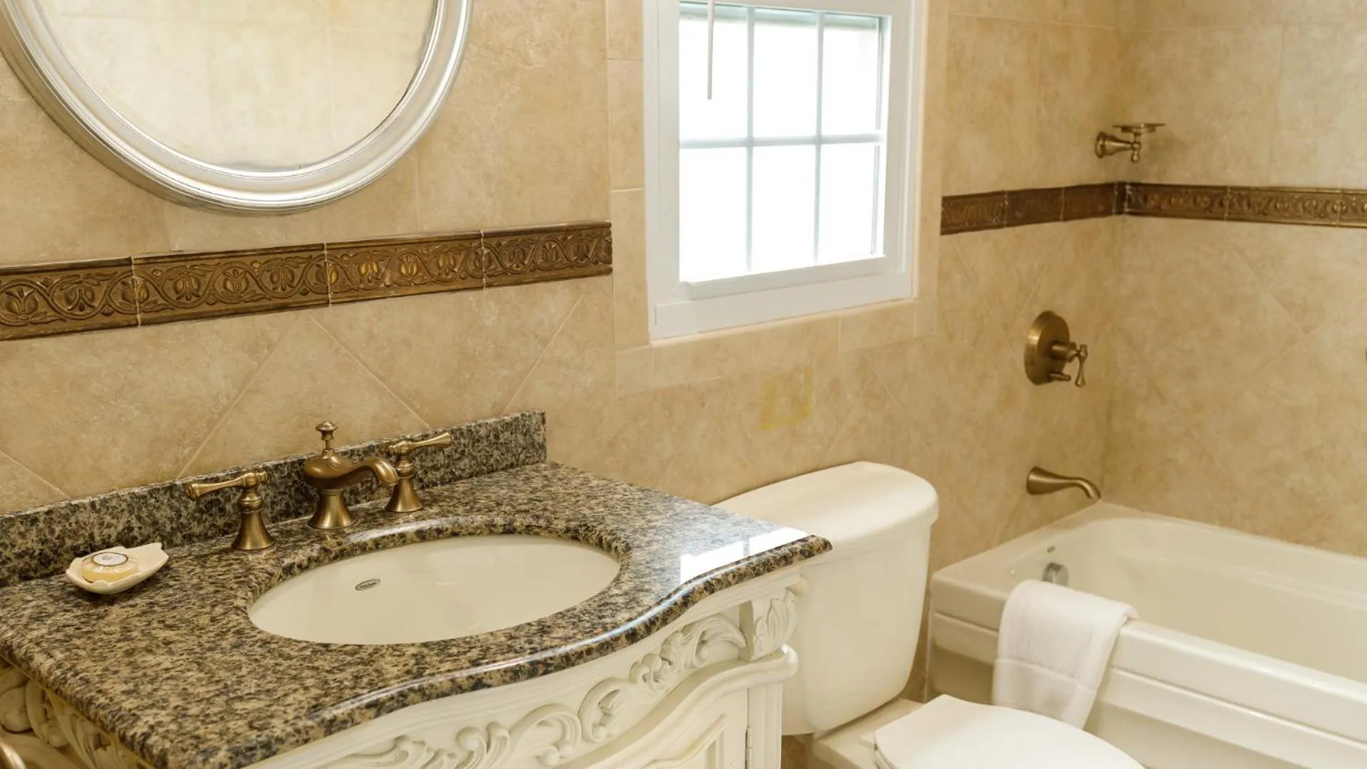 Toilet in Willowbank Resort