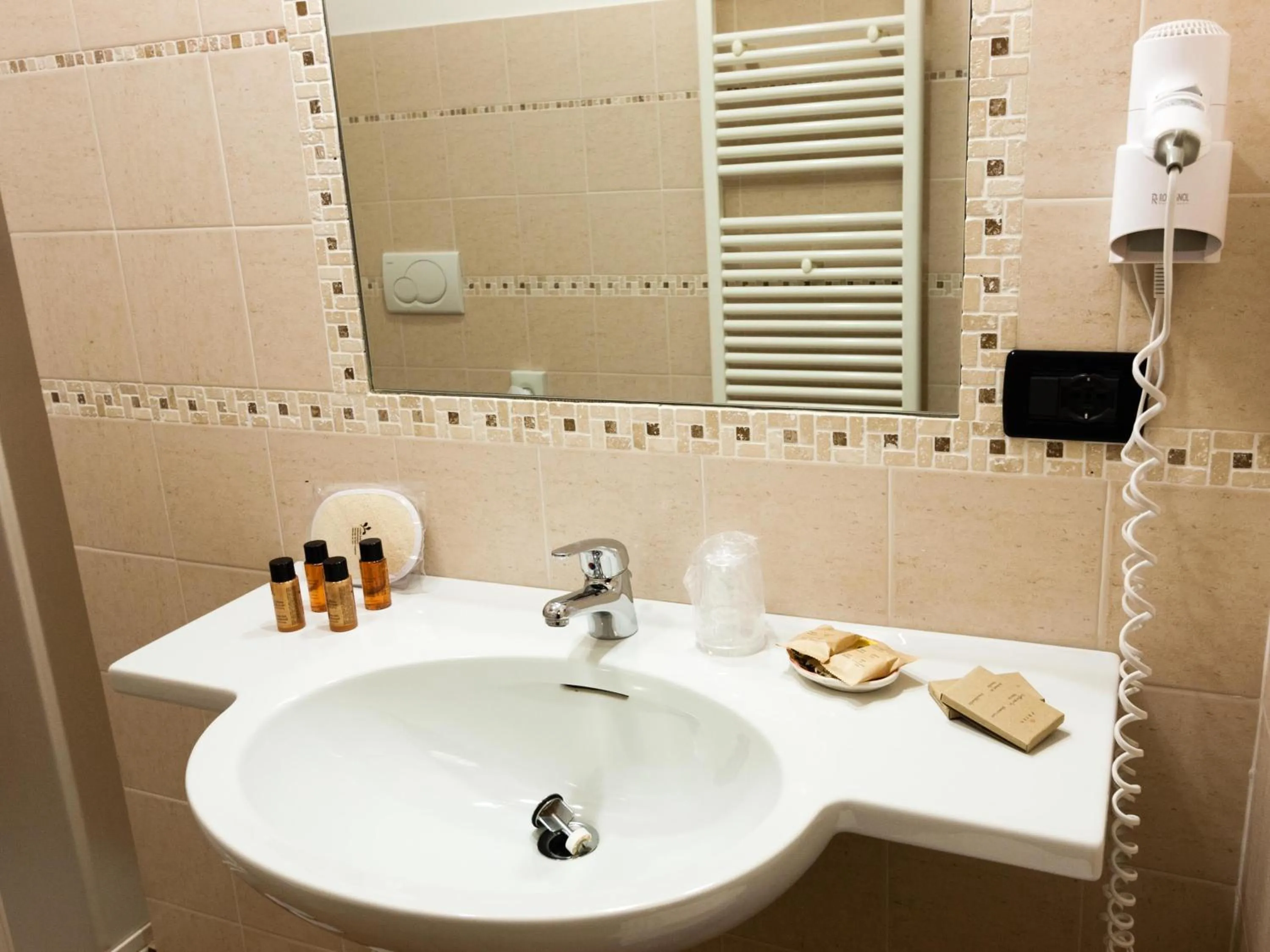 Bathroom in Locanda Del Parco Hotel
