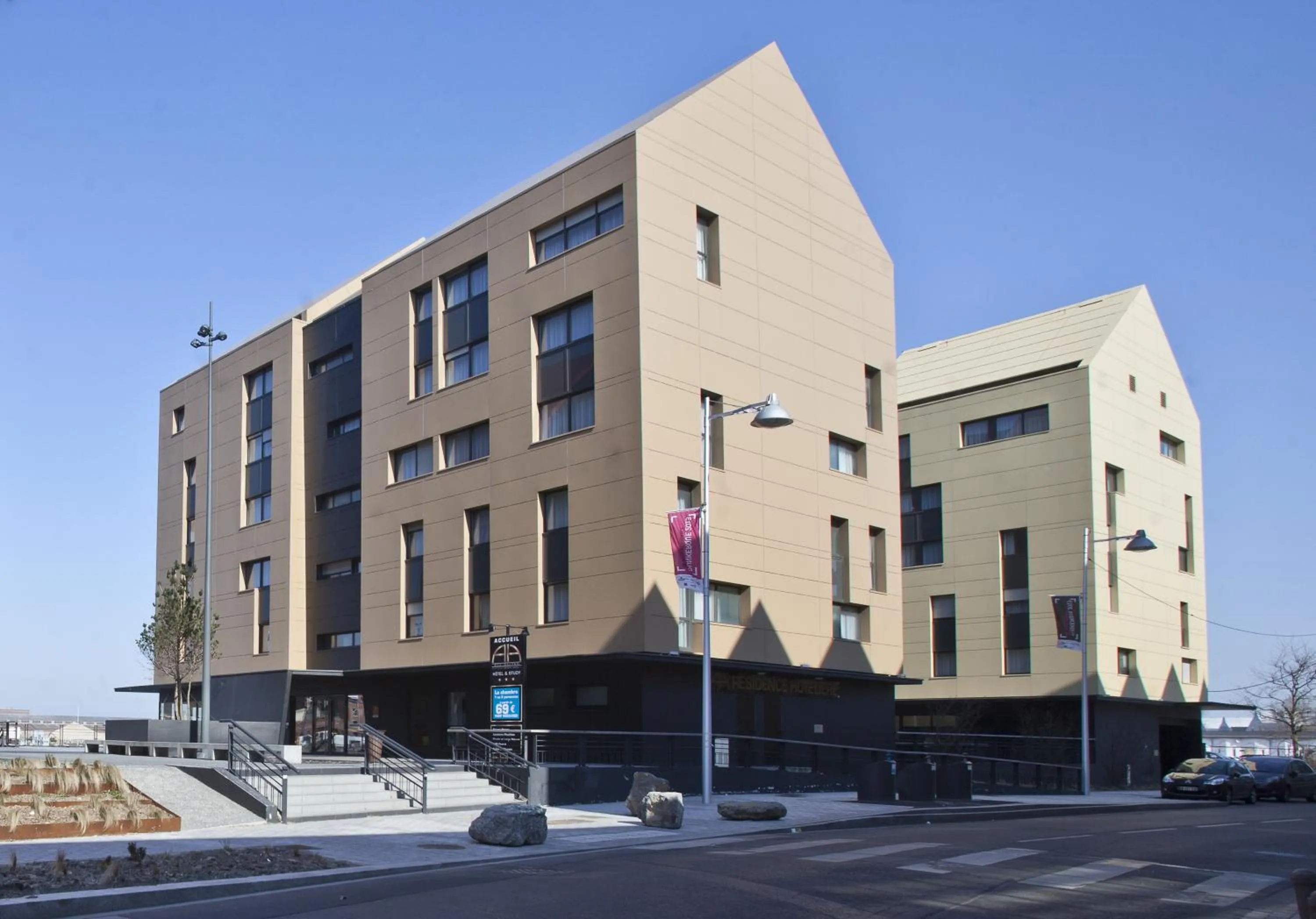 Facade/entrance in All Suites Appart Hôtel - Dunkerque Centre