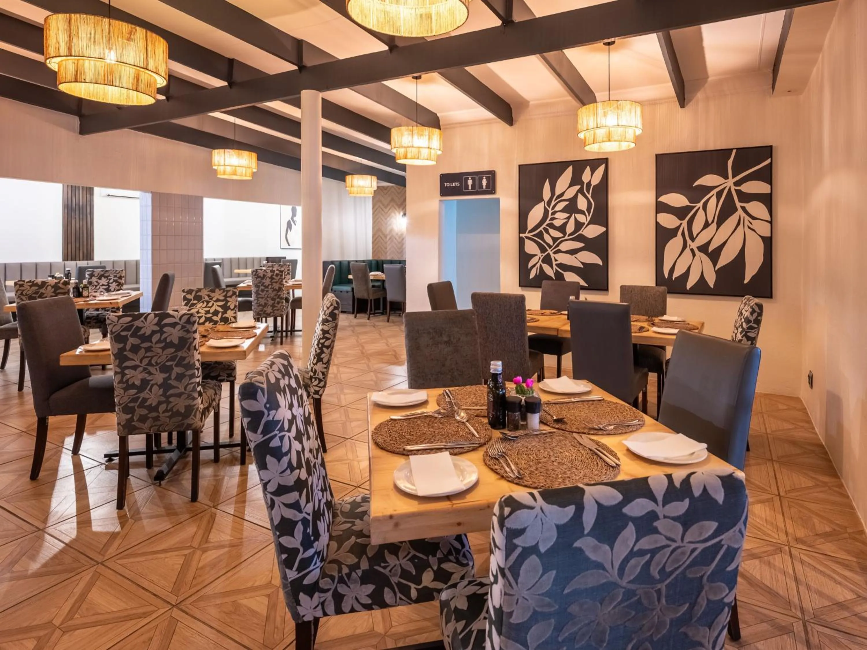 Restaurant/places to eat in ANEW Resort White River Mbombela