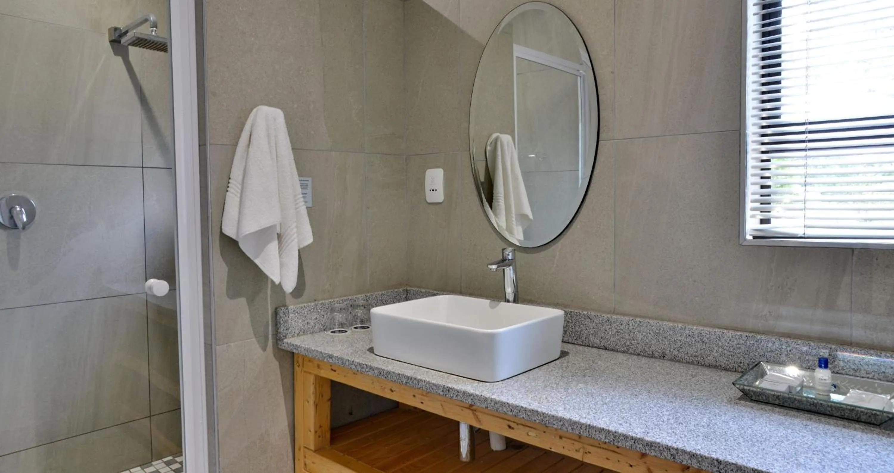 Shower, Bathroom in Ingwenyama Conference & Sports Resort