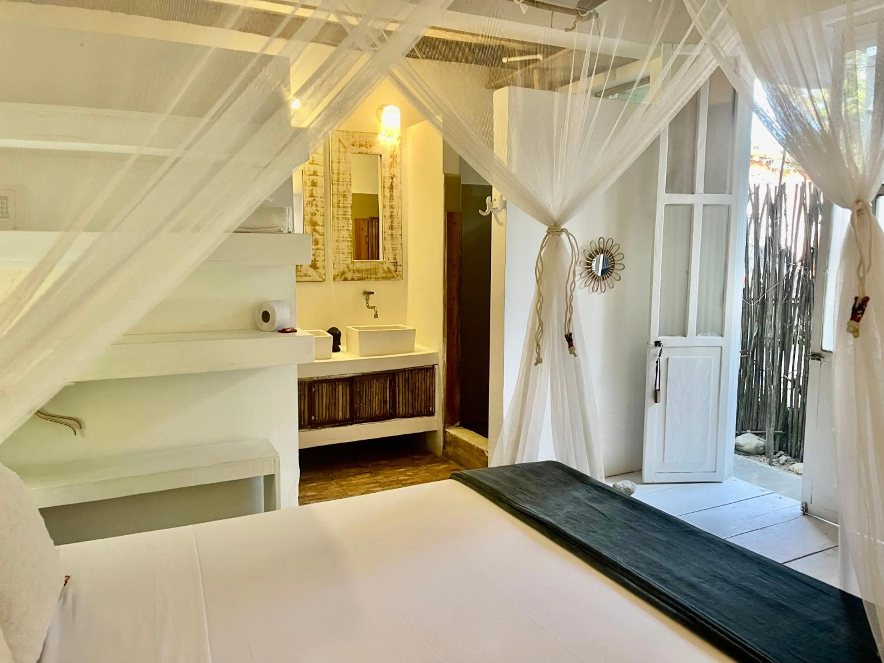 Bathroom, Bed in Casa Kai