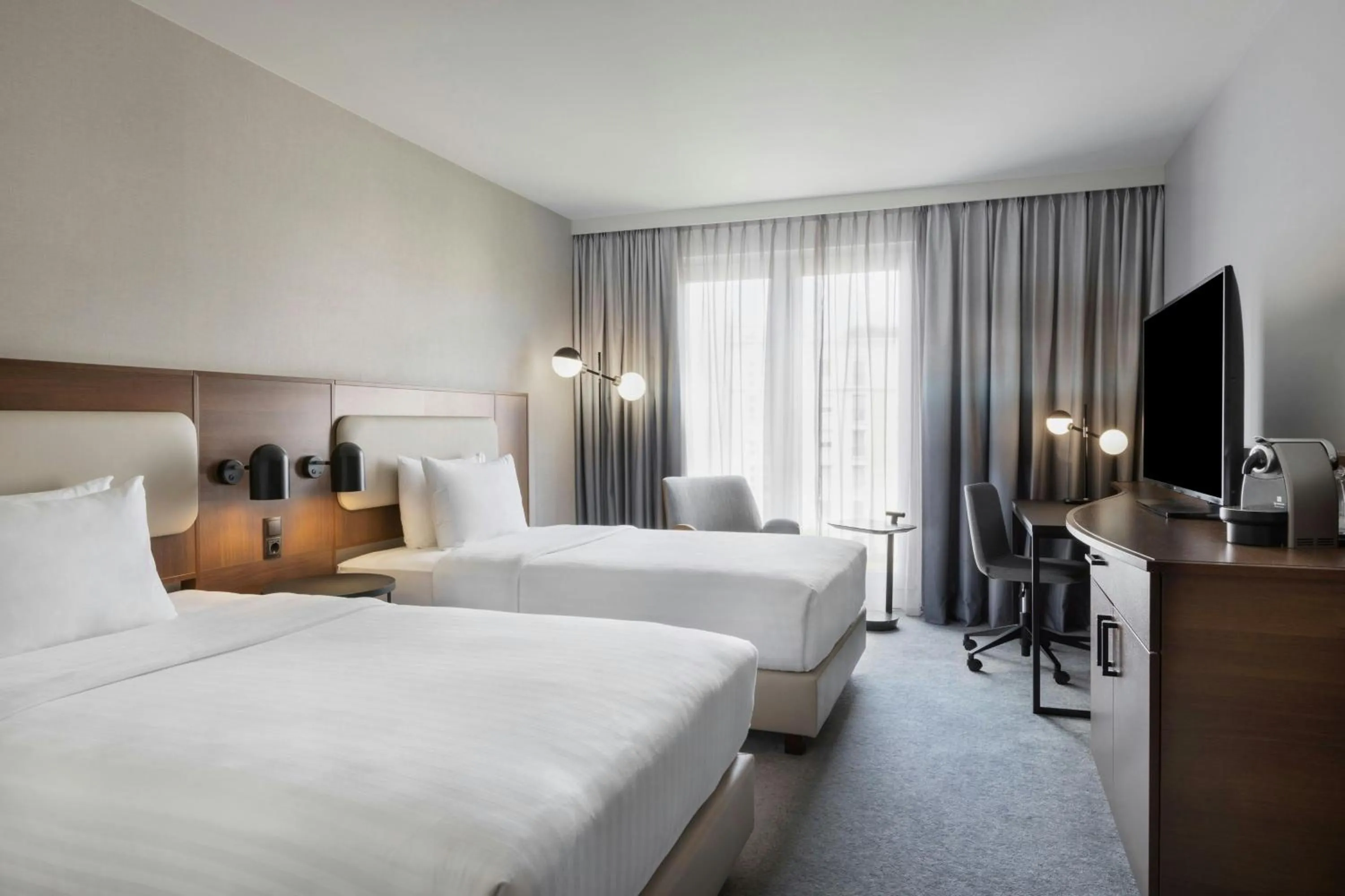 Photo of the whole room, Bed in Courtyard by Marriott Munich City East