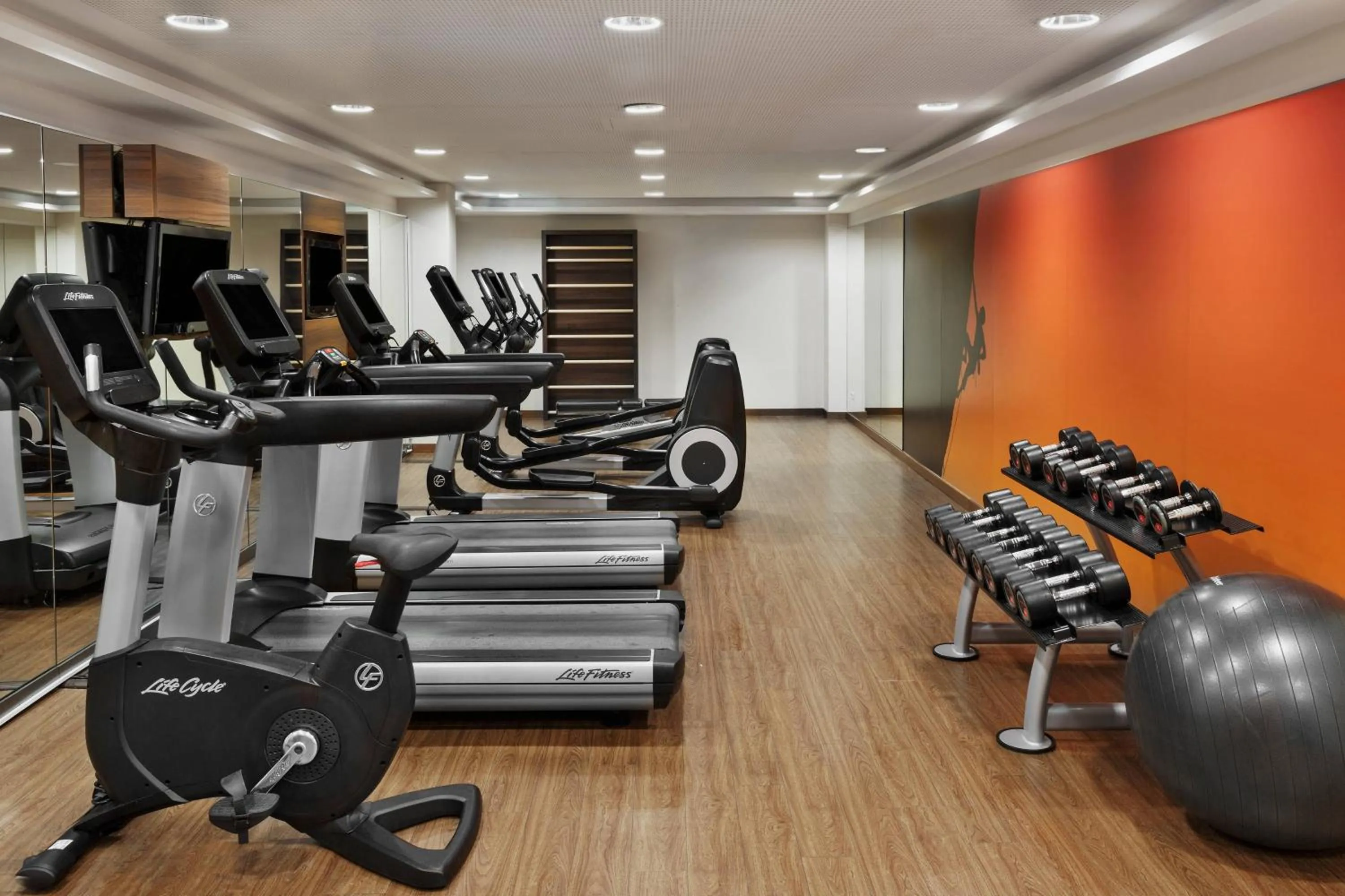 Fitness centre/facilities in Courtyard by Marriott Munich City East