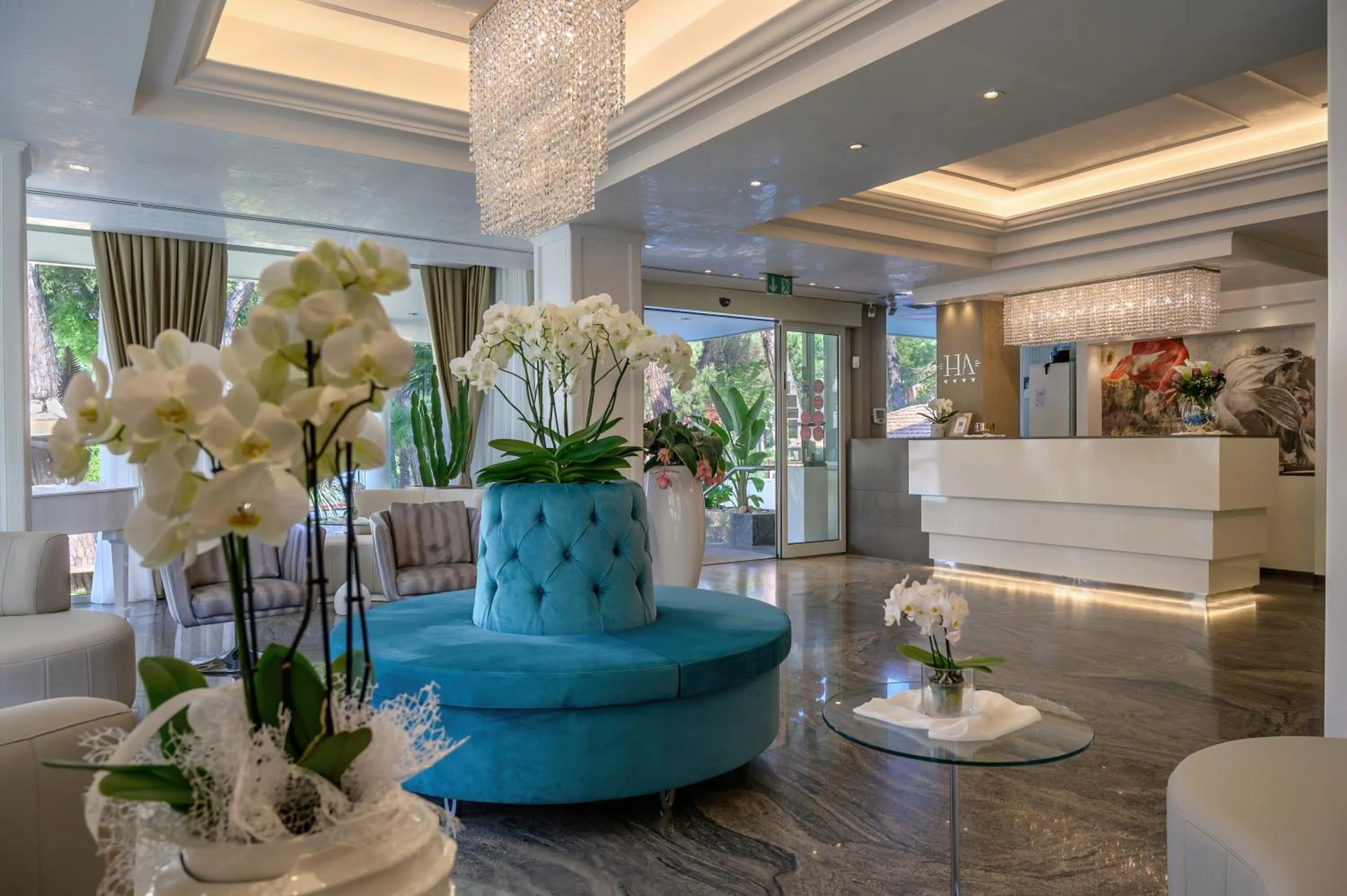 Lobby or reception in Hotel Alexander