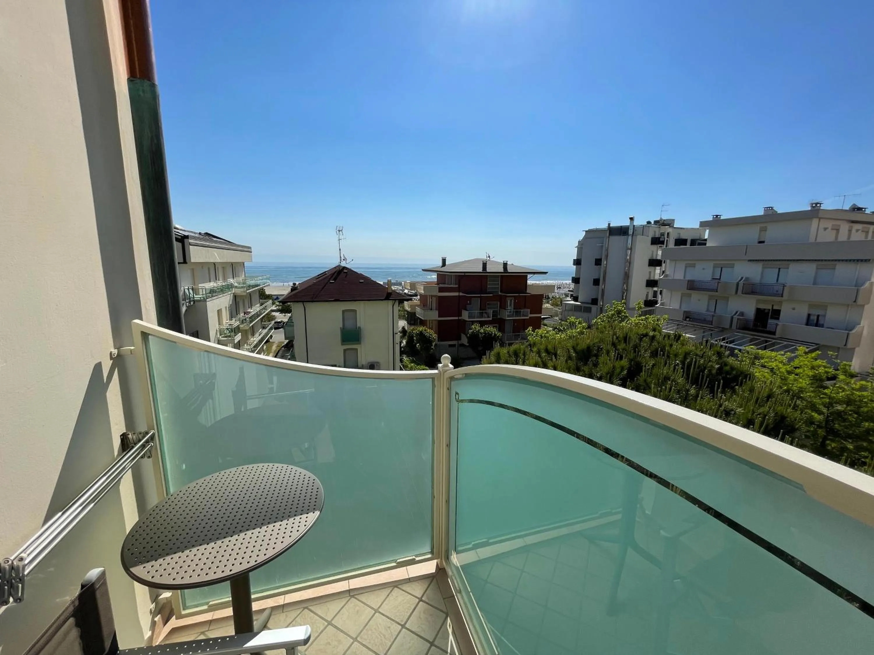 Day in Hotel Alexander