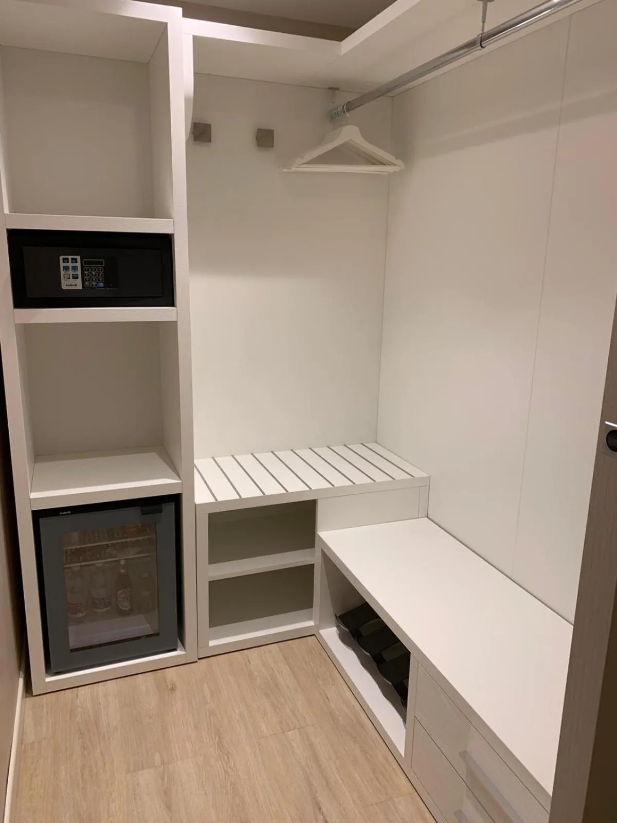 Decorative detail in Hotel Alexander