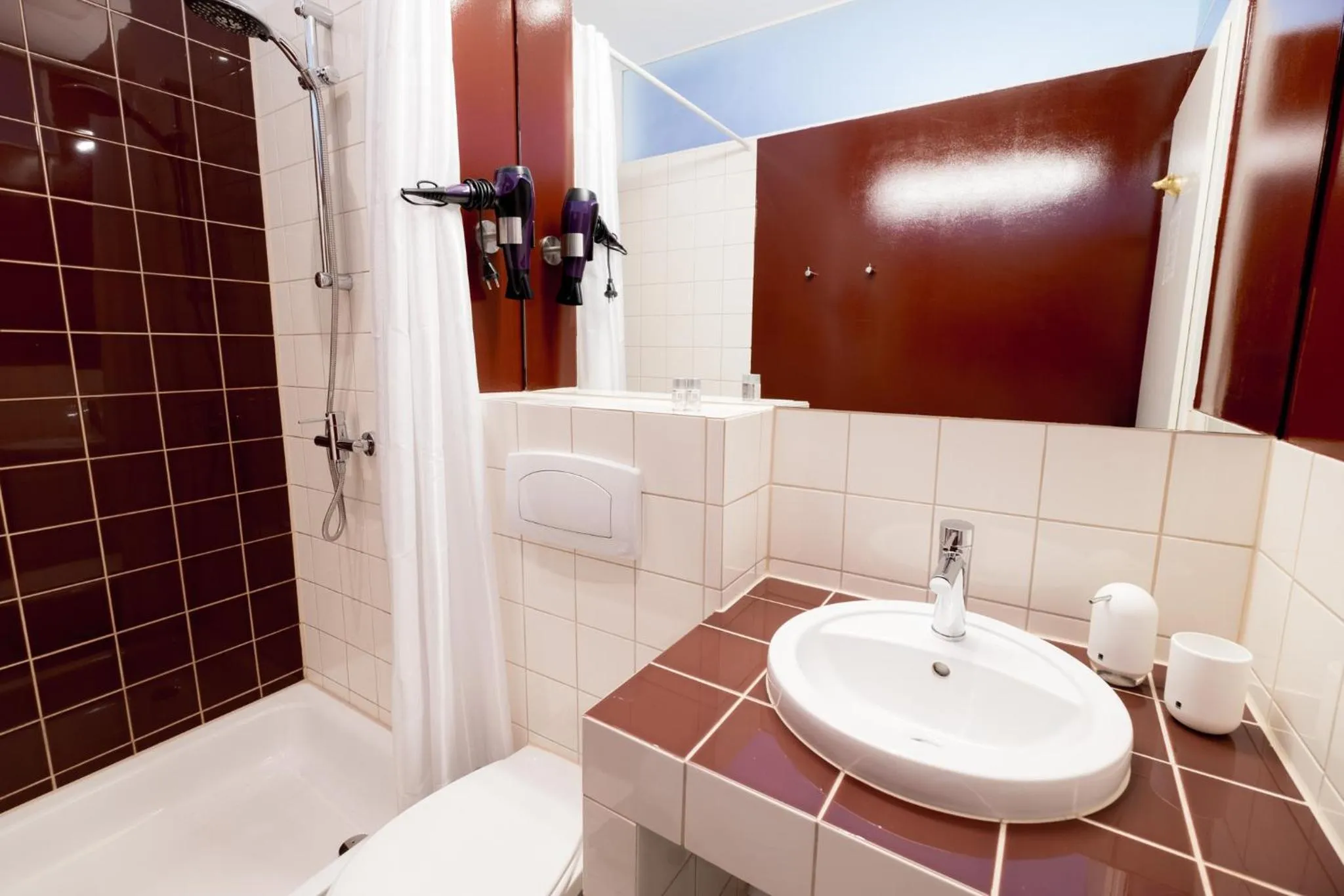 Bathroom in Jasper's Boutique Hotel